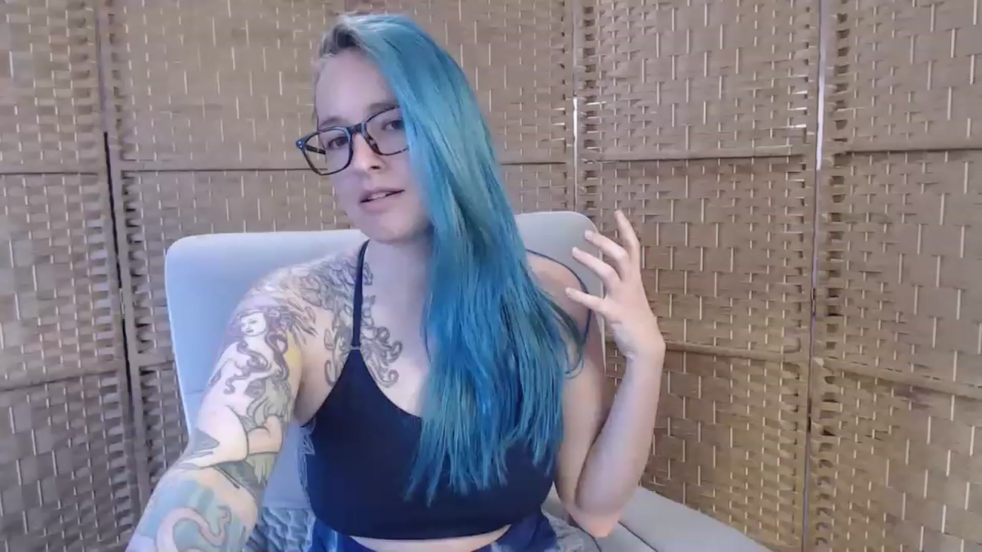 Gallery image thumbnail from FarrahFoxy's myfreecams stream on, 03/07/2023, 15:50 image 16 of 20