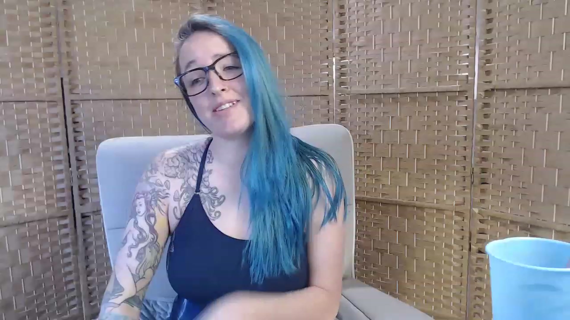 Gallery image thumbnail from FarrahFoxy's myfreecams stream on, 03/07/2023, 15:50 image 6 of 20