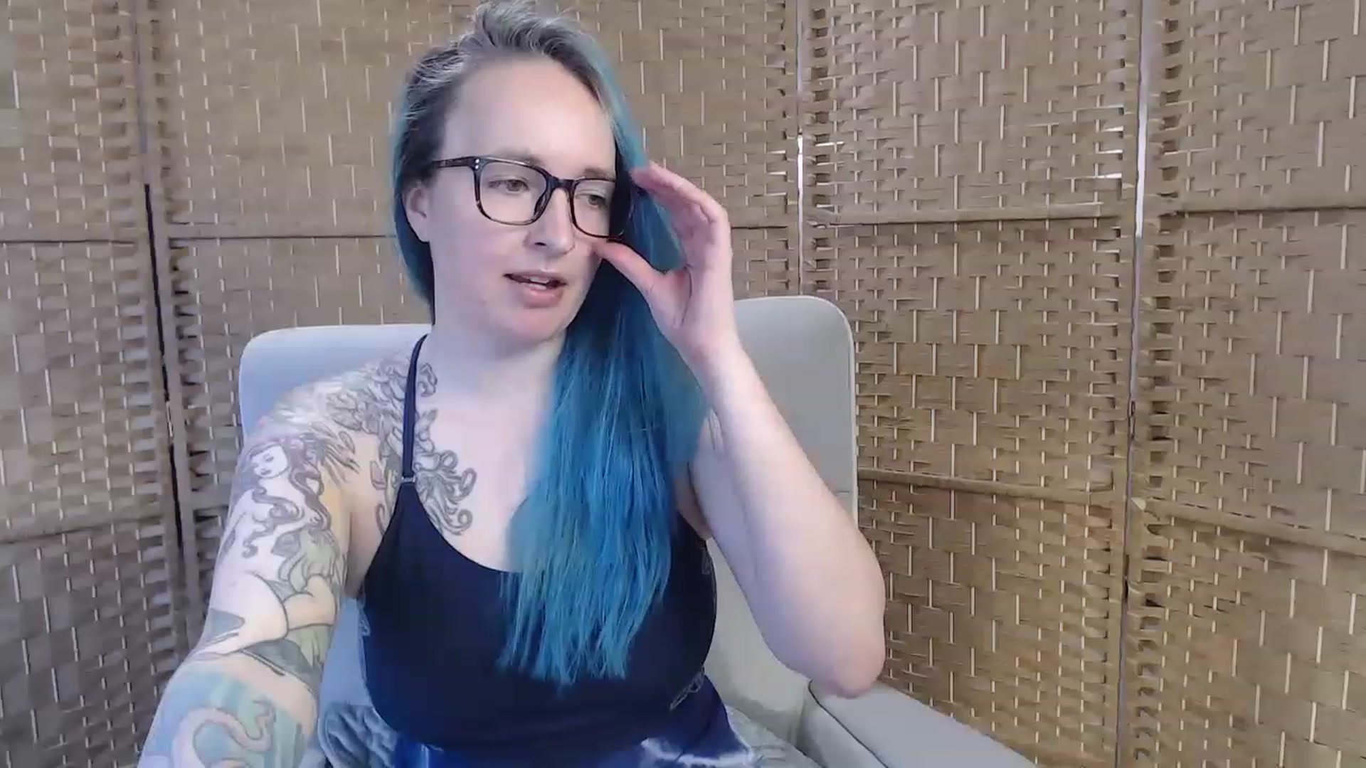 Gallery image thumbnail from FarrahFoxy's myfreecams stream on, 03/07/2023, 15:50 image 7 of 20
