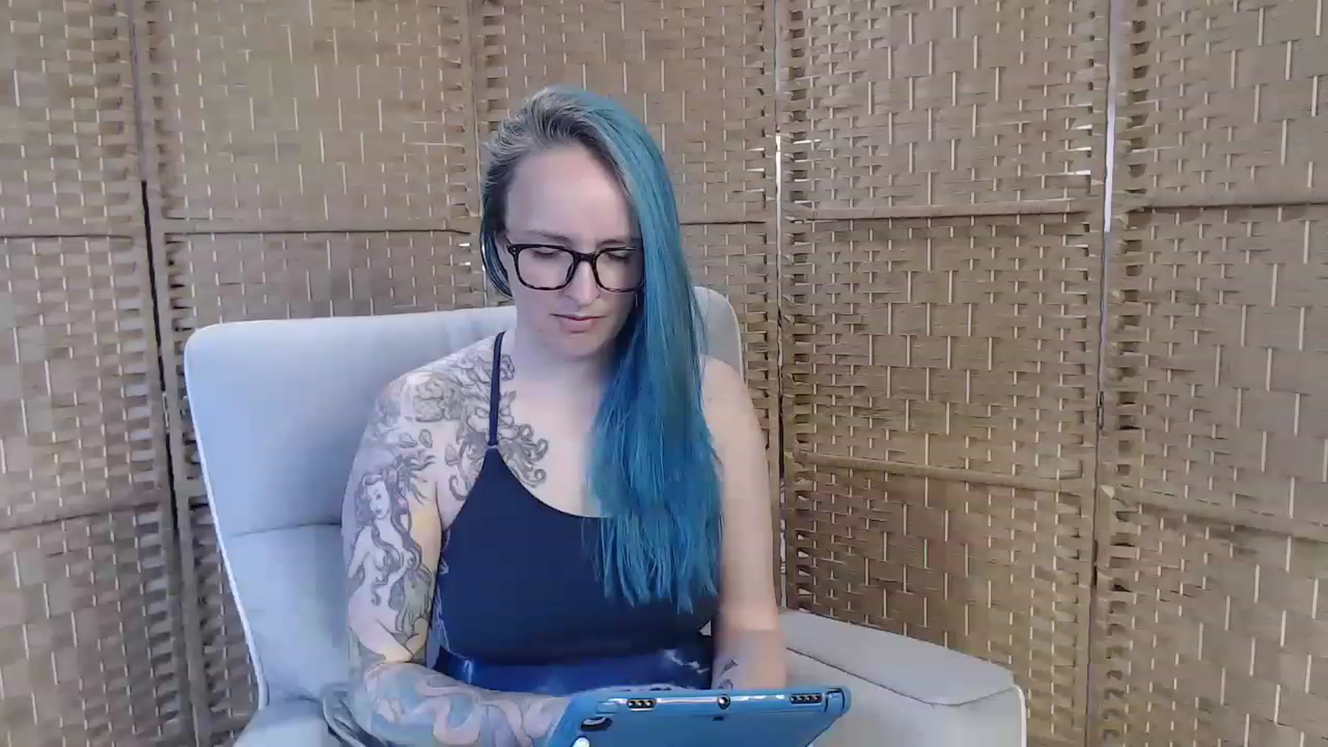Gallery image thumbnail from FarrahFoxy's myfreecams stream on, 03/07/2023, 15:50 image 20 of 20