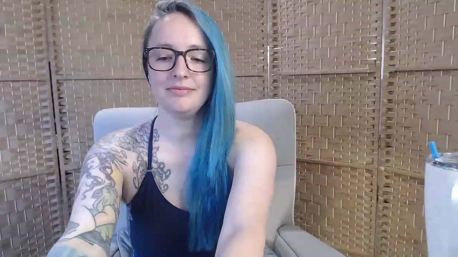Gallery image thumbnail from FarrahFoxy's myfreecams stream on, 03/07/2023, 15:50 image 11 of 20