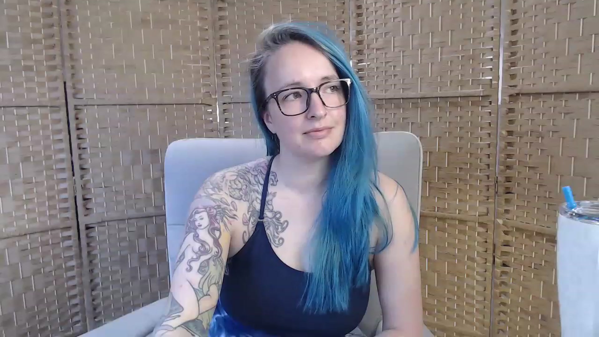 Gallery image thumbnail from FarrahFoxy's myfreecams stream on, 03/07/2023, 15:50 image 12 of 20