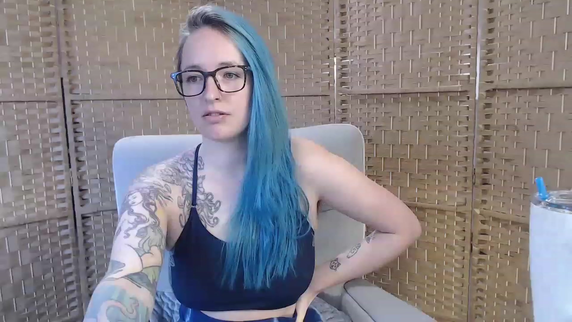 Gallery image thumbnail from FarrahFoxy's myfreecams stream on, 03/07/2023, 15:50 image 15 of 20