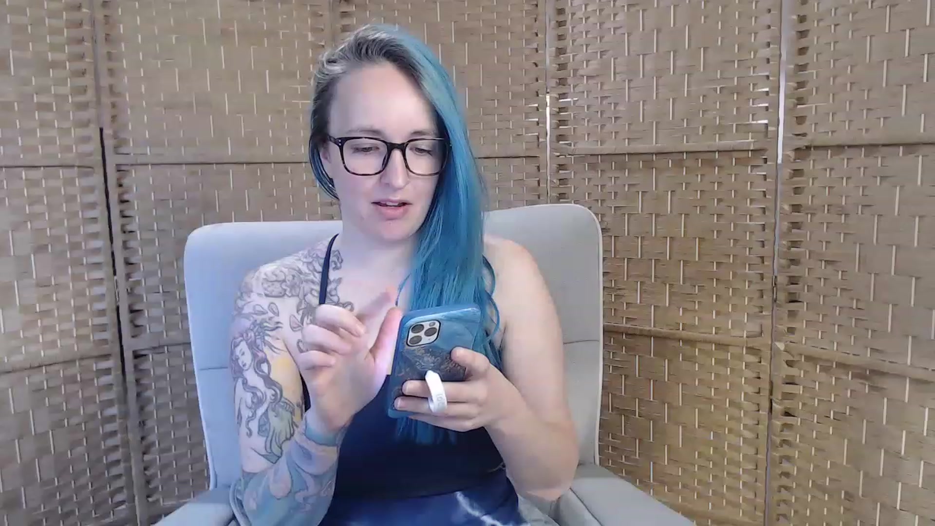 Gallery image thumbnail from FarrahFoxy's myfreecams stream on, 03/07/2023, 15:50 image 9 of 20