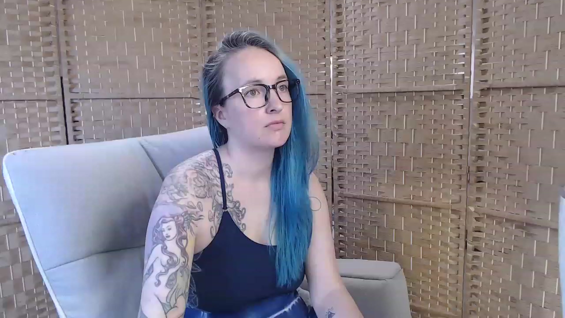 Gallery image thumbnail from FarrahFoxy's myfreecams stream on, 03/07/2023, 17:08 image 4 of 20