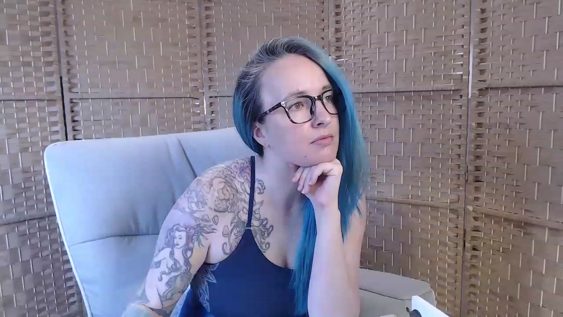 Gallery image thumbnail from FarrahFoxy's myfreecams stream on, 03/07/2023, 17:08 image 12 of 20