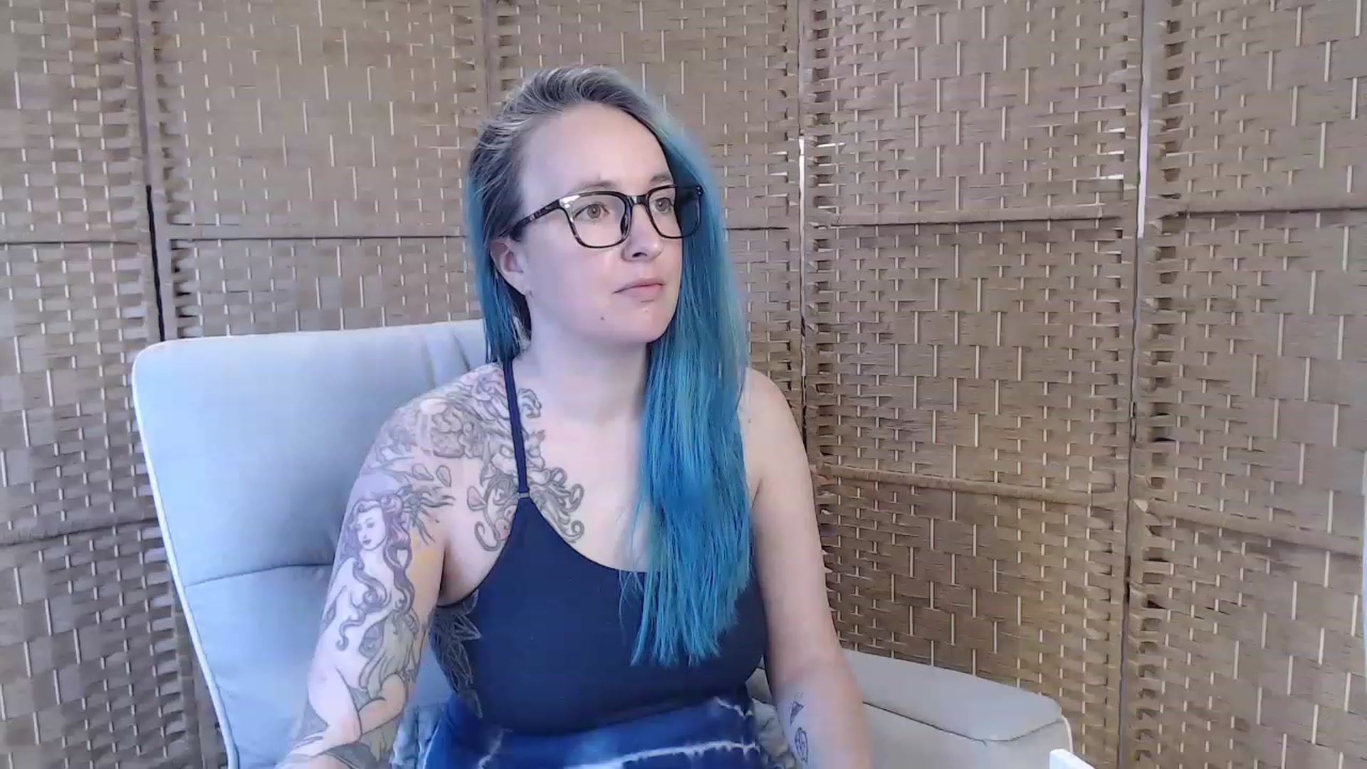Gallery image thumbnail from FarrahFoxy's myfreecams stream on, 03/07/2023, 17:08 image 8 of 20