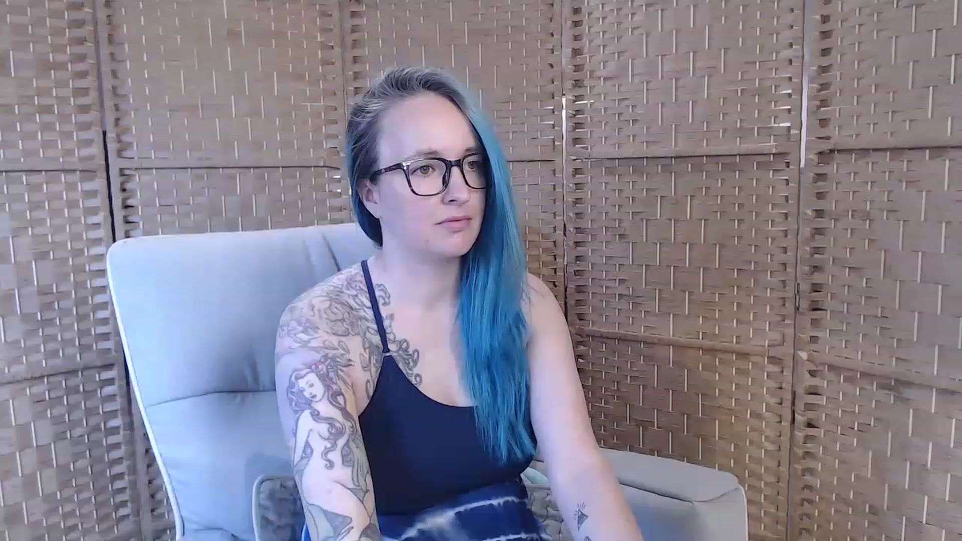 Gallery image thumbnail from FarrahFoxy's myfreecams stream on, 03/07/2023, 17:08 image 13 of 20