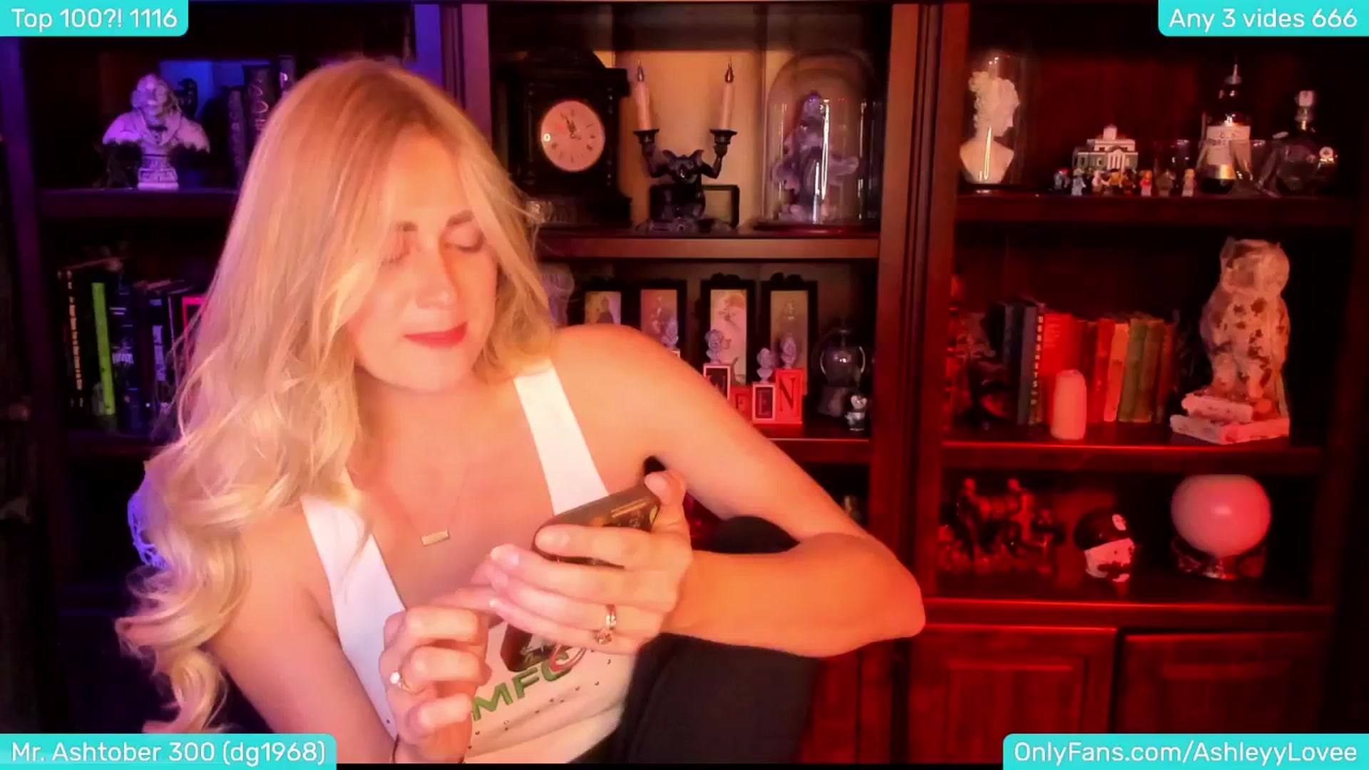 Gallery image thumbnail from FartyGirl6's myfreecams stream on, 11/13/2024, 03:39 image 1 of 20