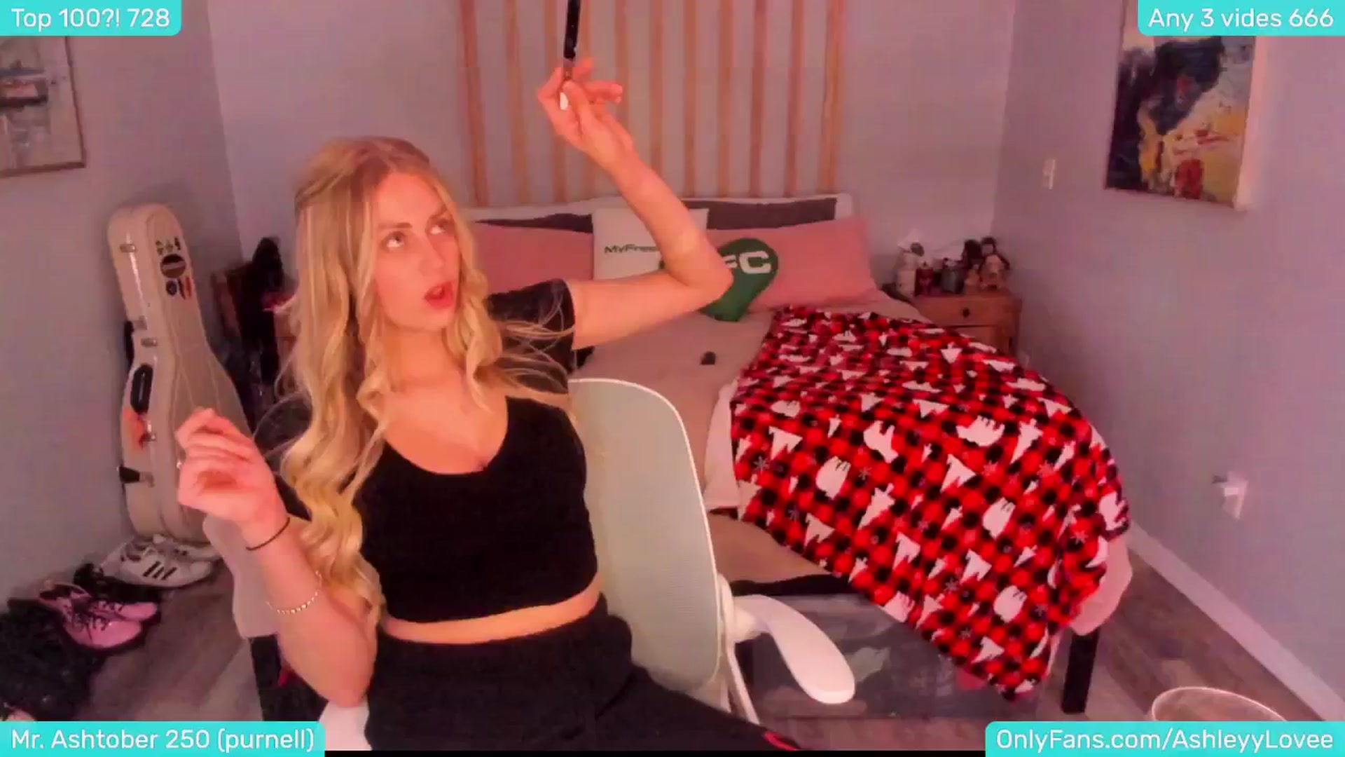 Gallery image thumbnail from FartyGirl6's myfreecams stream on, 11/17/2024, 24:04 image 12 of 20