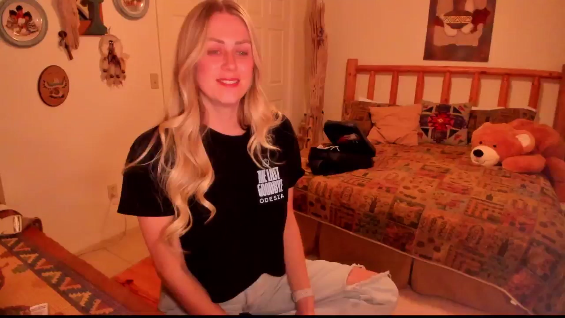 Gallery image thumbnail from FartyGirl6's myfreecams stream on, 12/01/2024, 01:31 image 3 of 20