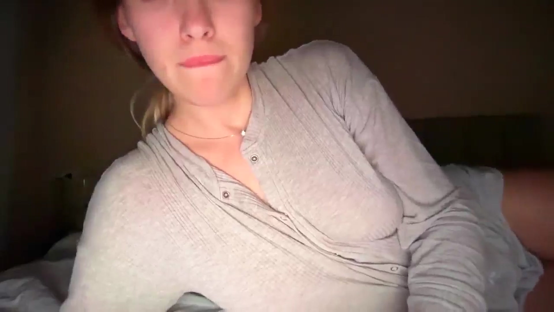 Gallery image thumbnail from Fat_Turkey's myfreecams stream on, 11/29/2025, 08:57 image 13 of 20