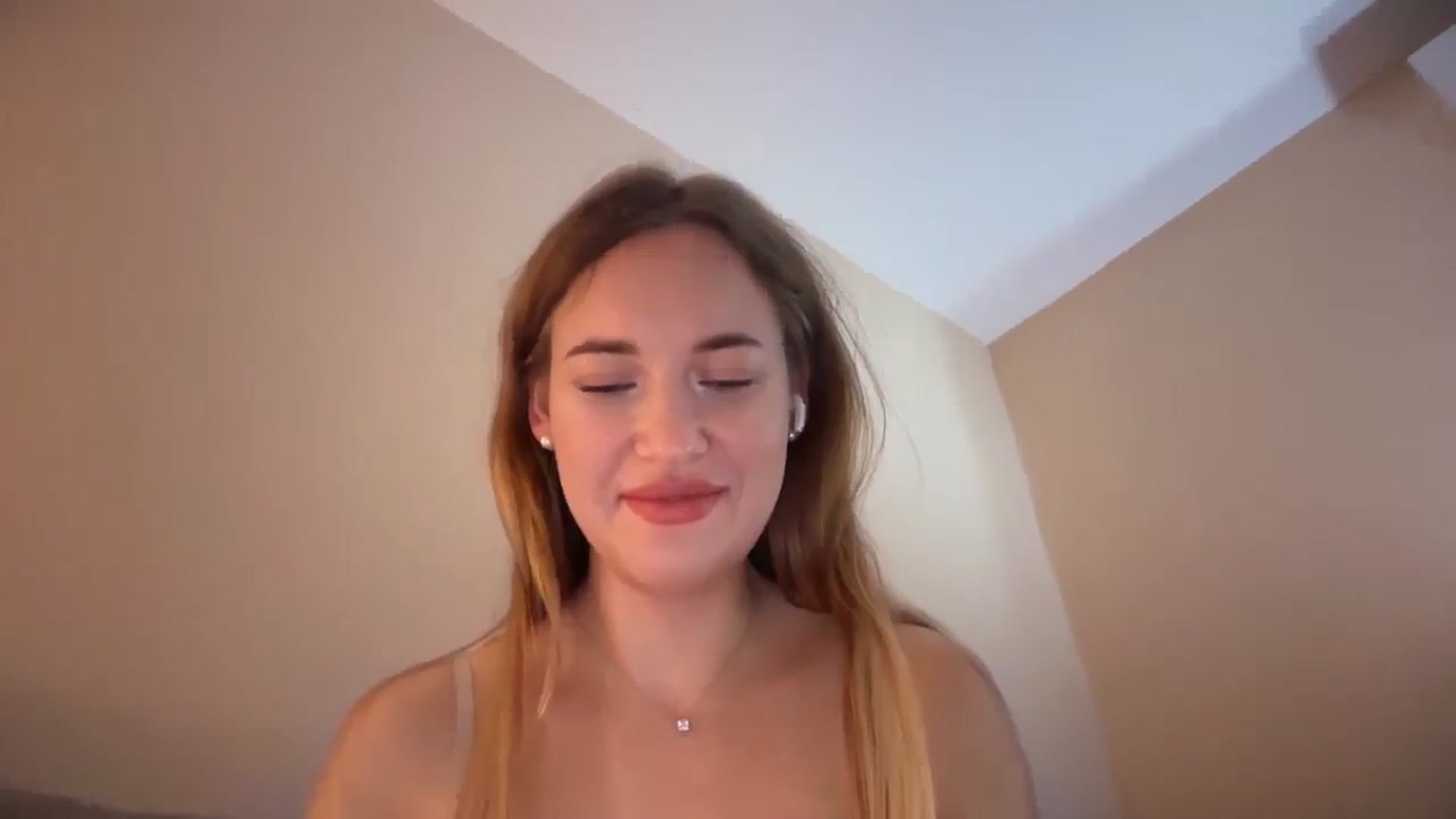 Gallery image thumbnail from Fat_Turkey's myfreecams stream on, 11/30/2025, 03:07 image 6 of 20