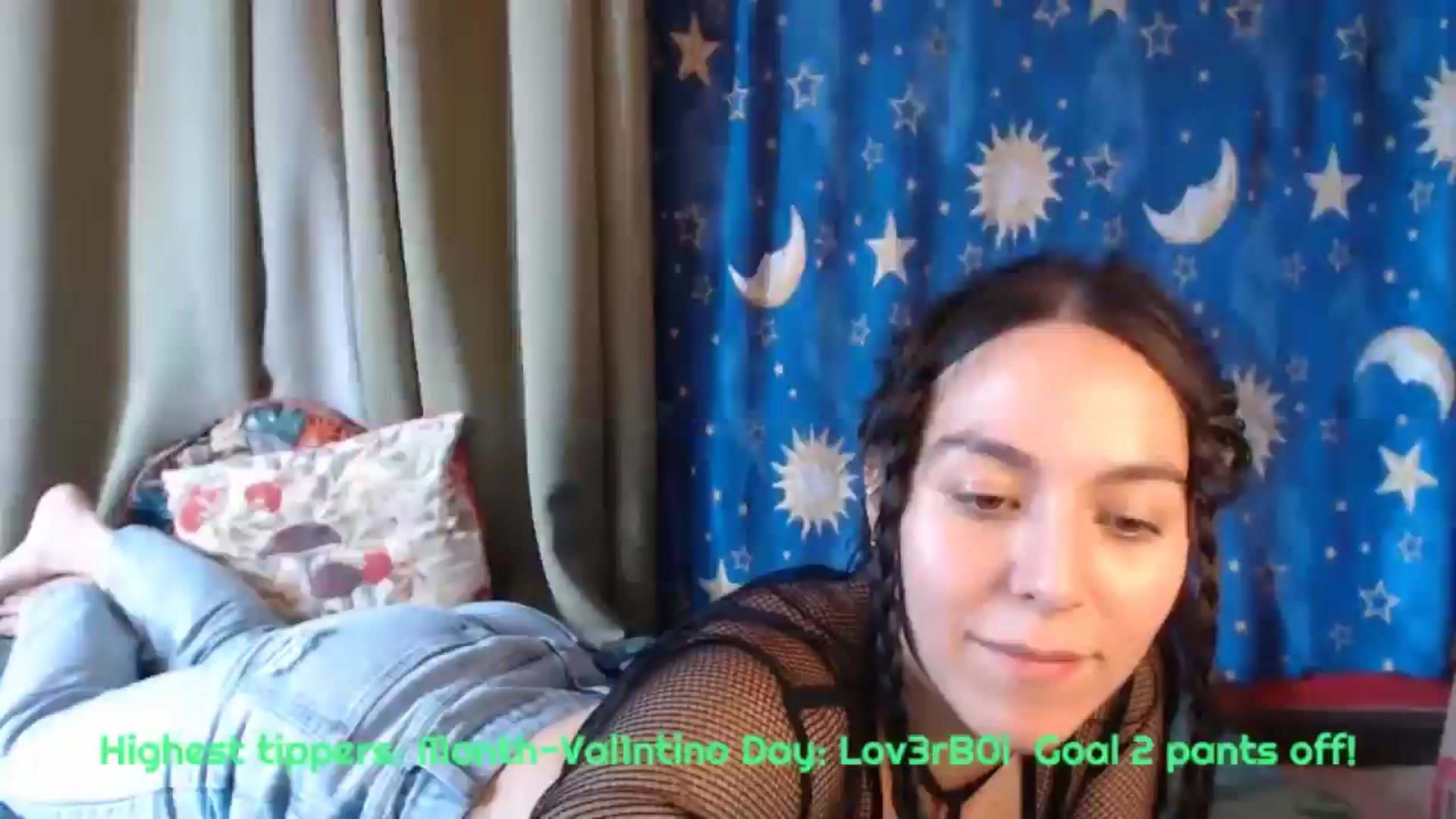 Gallery image thumbnail from FawneFaeisme's myfreecams stream on, 05/27/2025, 17:40 image 15 of 20