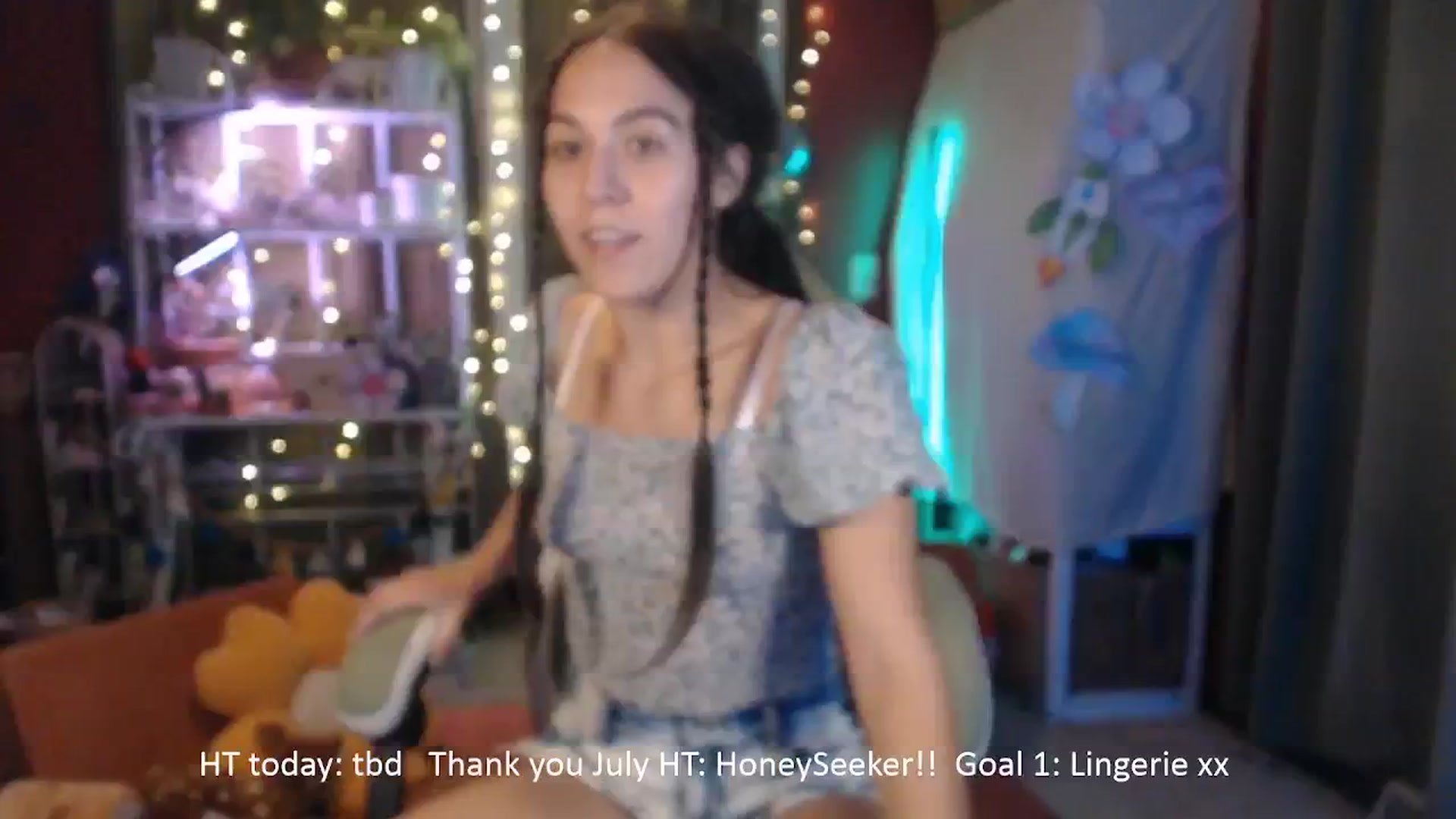 Gallery image thumbnail from FawneFaeisme's myfreecams stream on, 08/07/2025, 24:09 image 3 of 20