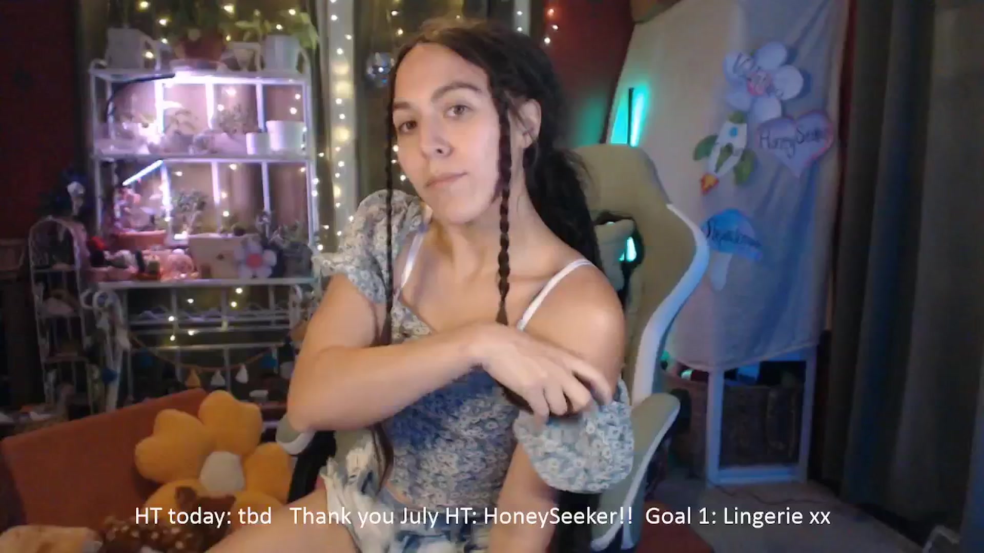 Gallery image thumbnail from FawneFaeisme's myfreecams stream on, 08/07/2025, 24:09 image 16 of 20