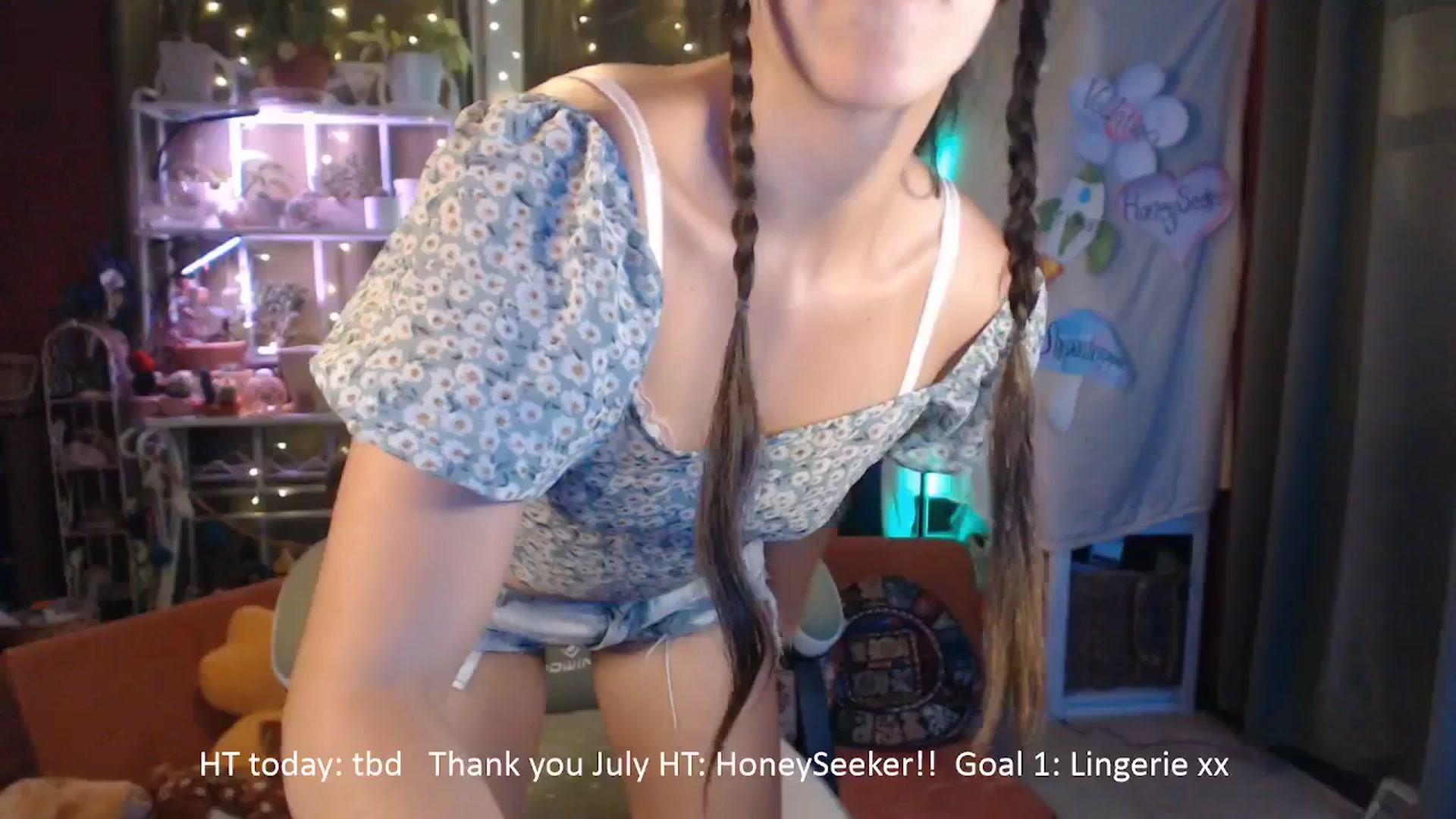 Gallery image thumbnail from FawneFaeisme's myfreecams stream on, 08/07/2025, 24:09 image 15 of 20