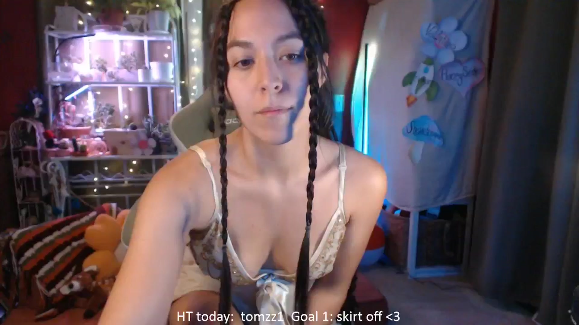 Gallery image thumbnail from FawneFaeisme's myfreecams stream on, 08/15/2025, 17:00 image 17 of 20