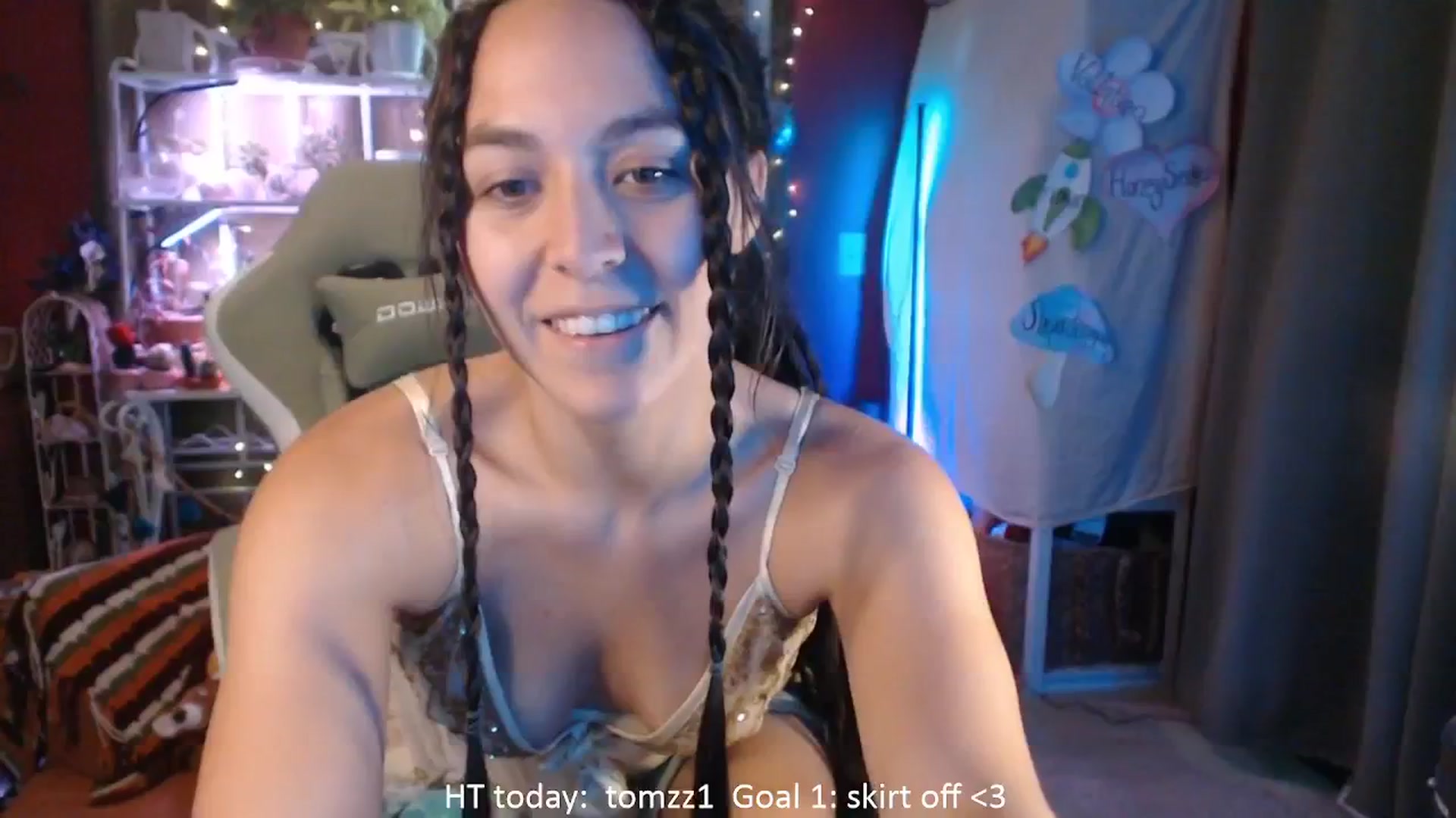 Gallery image thumbnail from FawneFaeisme's myfreecams stream on, 08/15/2025, 17:38 image 7 of 20