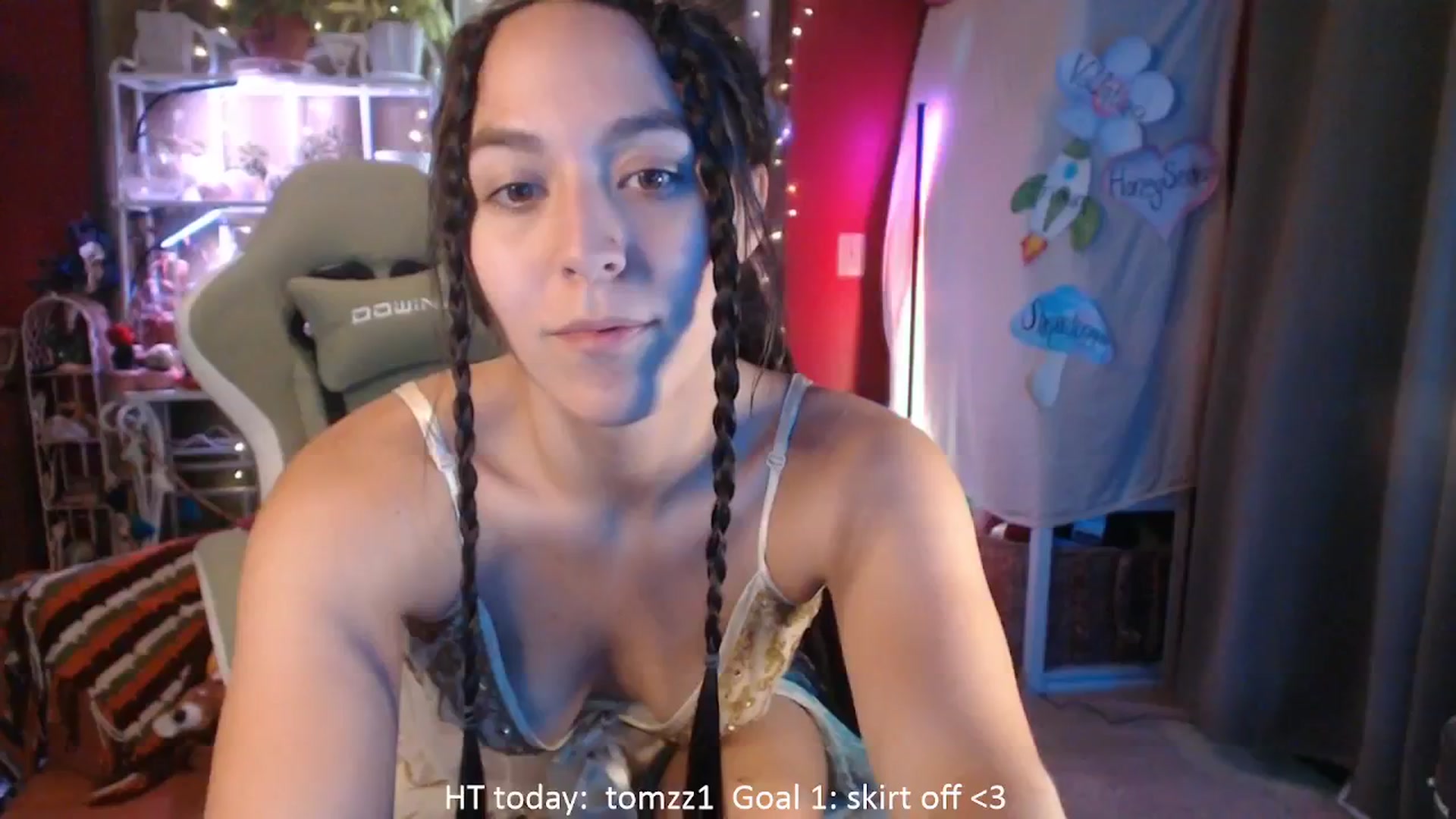 Gallery image thumbnail from FawneFaeisme's myfreecams stream on, 08/15/2025, 17:38 image 8 of 20