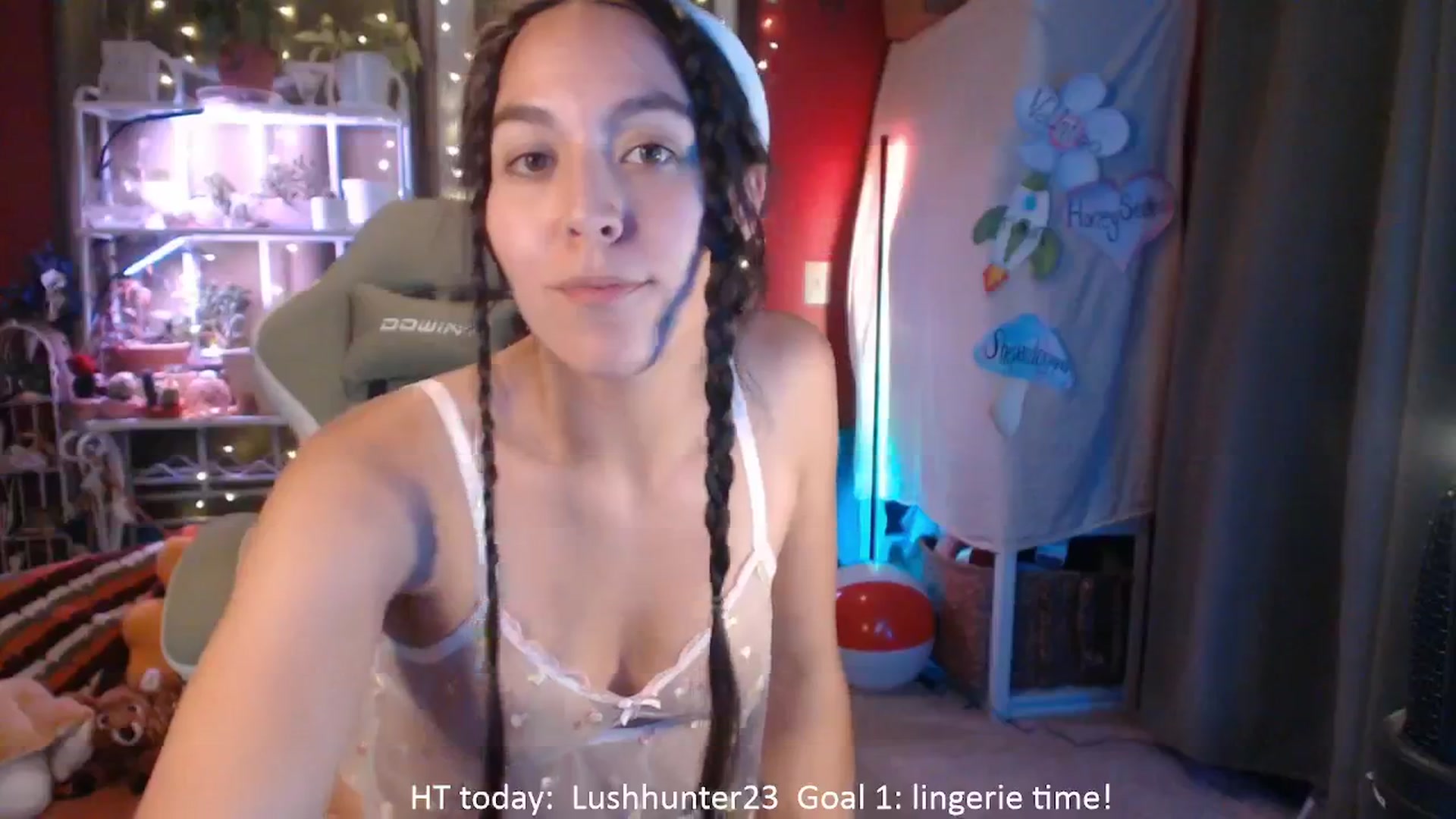 Gallery image thumbnail from FawneFaeisme's myfreecams stream on, 08/18/2025, 02:29 image 10 of 20