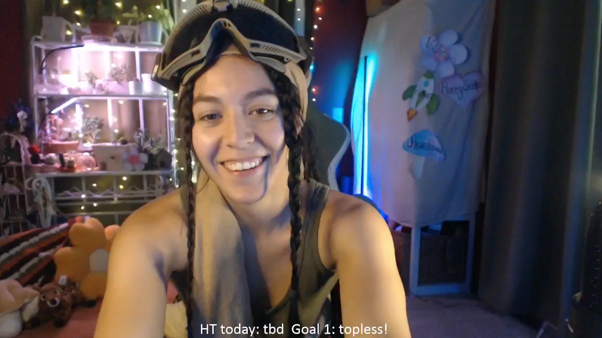 Gallery image thumbnail from FawneFaeisme's myfreecams stream on, 08/18/2025, 17:43 image 6 of 20