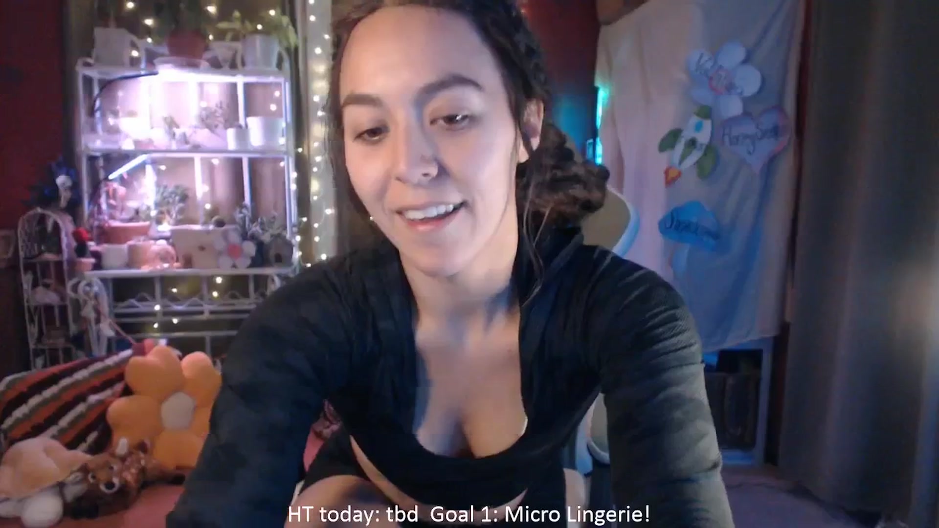 Gallery image thumbnail from FawneFaeisme's myfreecams stream on, 08/19/2025, 16:01 image 5 of 20