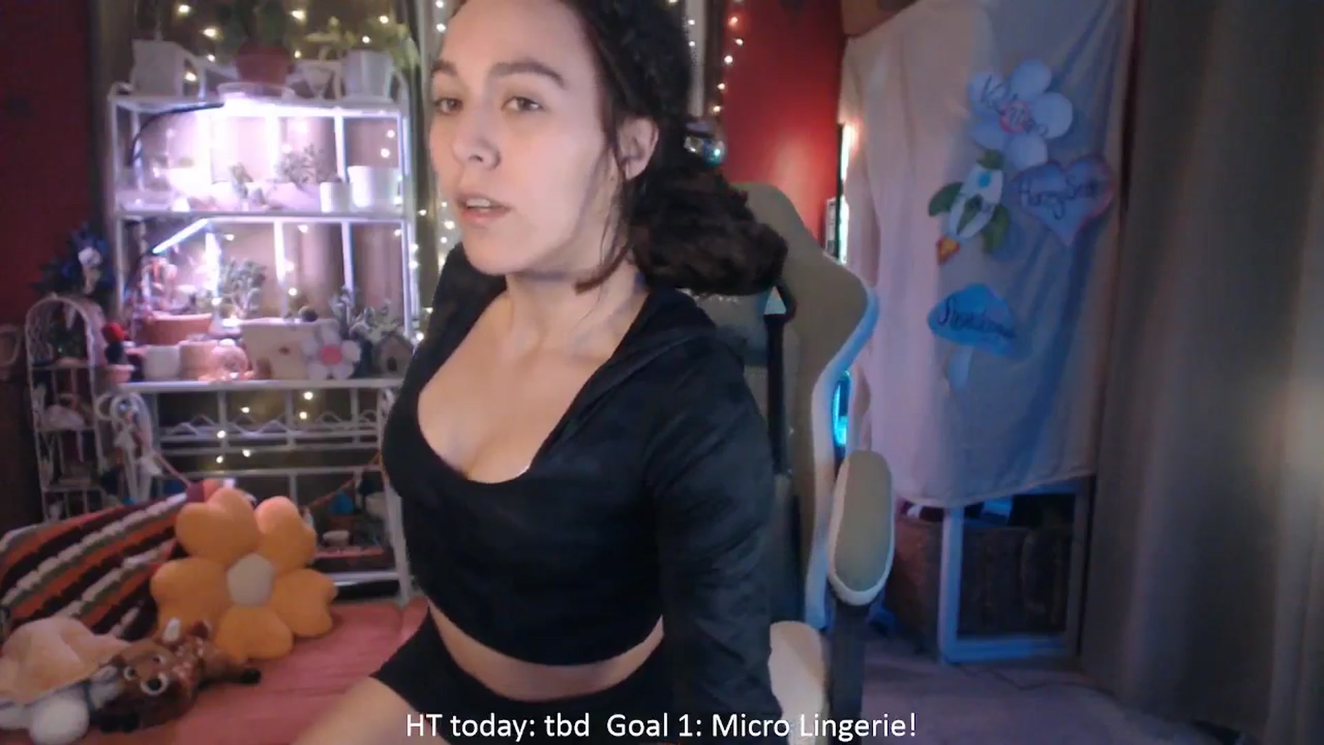Gallery image thumbnail from FawneFaeisme's myfreecams stream on, 08/19/2025, 16:01 image 8 of 20