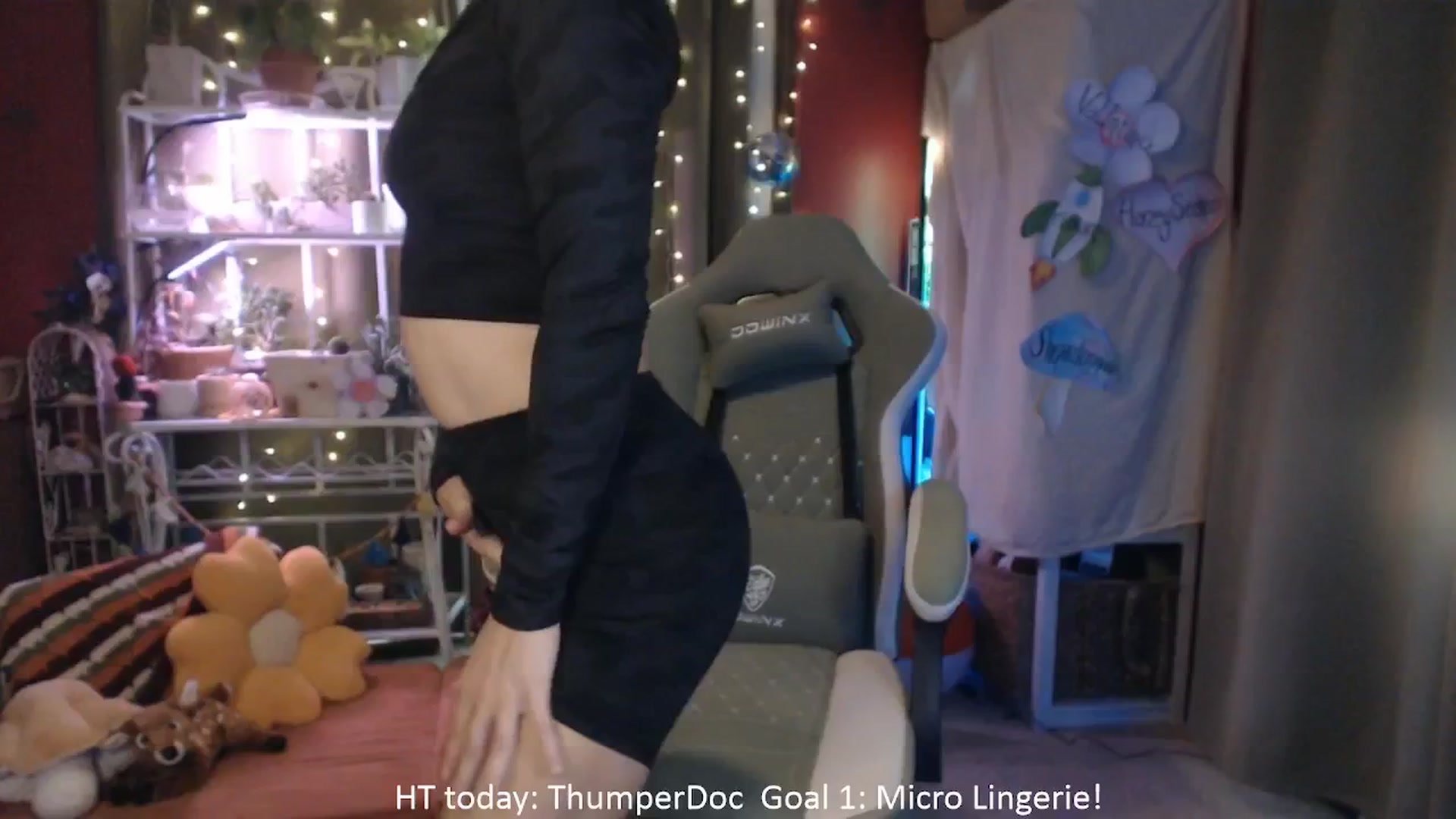 Gallery image thumbnail from FawneFaeisme's myfreecams stream on, 08/19/2025, 16:59 image 3 of 20