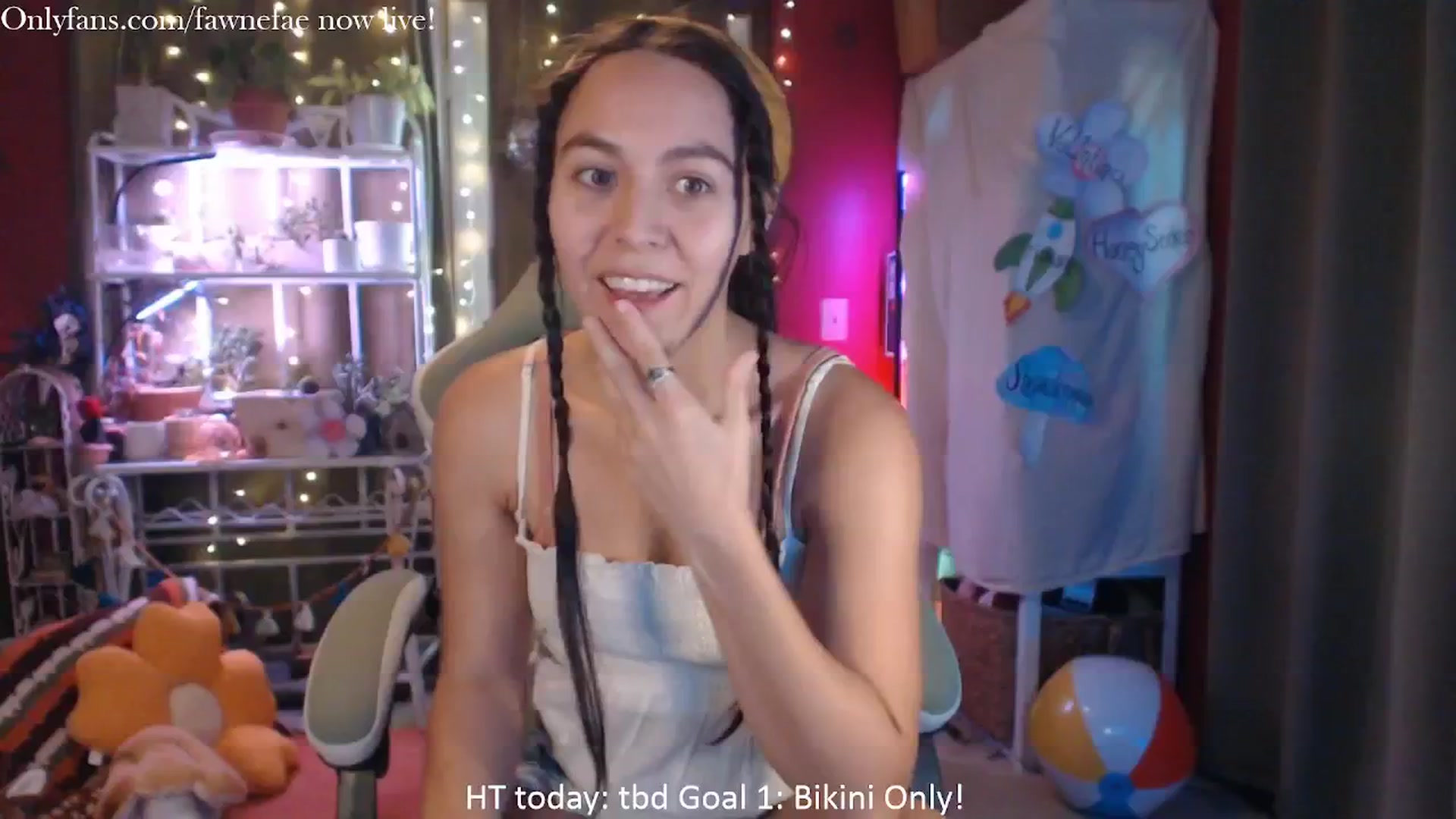 Gallery image thumbnail from FawneFaeisme's myfreecams stream on, 08/22/2025, 17:27 image 3 of 20