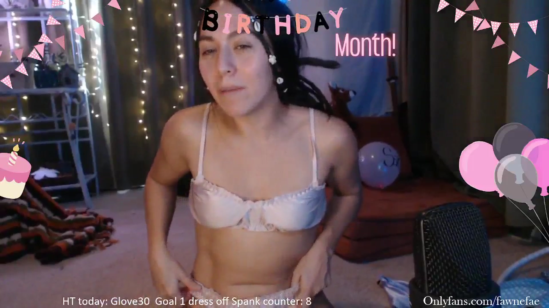 Gallery image thumbnail from FawneFaeisme's myfreecams stream on, 11/08/2025, 22:08 image 18 of 20
