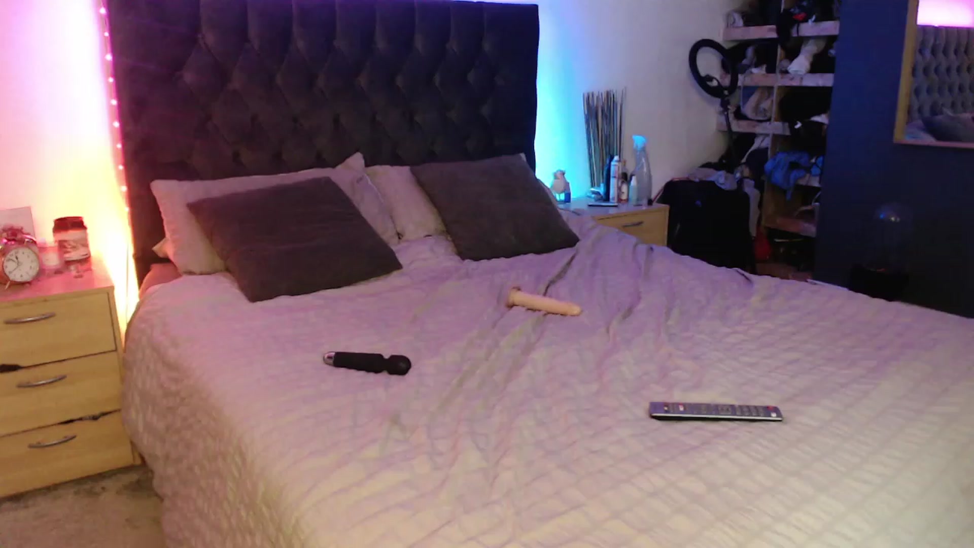Gallery image thumbnail from FayFoxx's myfreecams stream on, 06/06/2023, 17:11 image 14 of 20