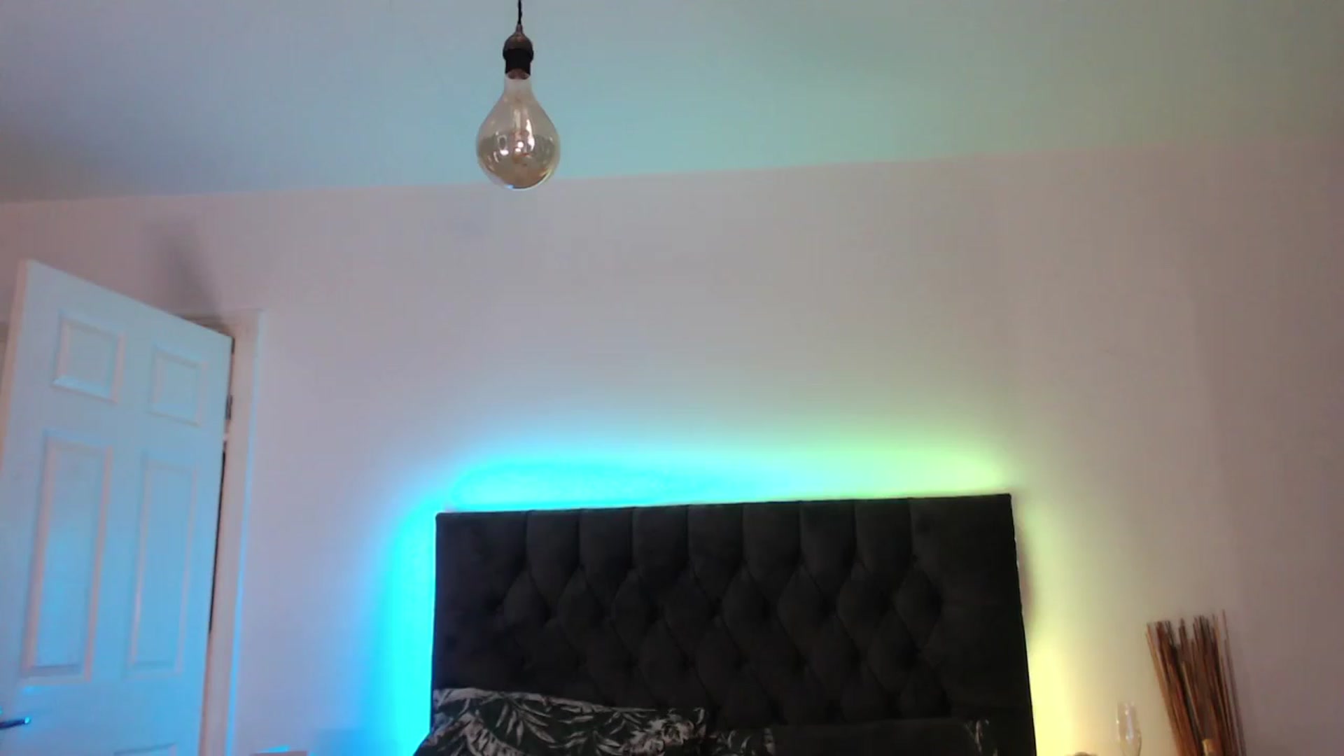 Gallery image thumbnail from FayFoxx's myfreecams stream on, 06/13/2023, 12:22 image 14 of 20