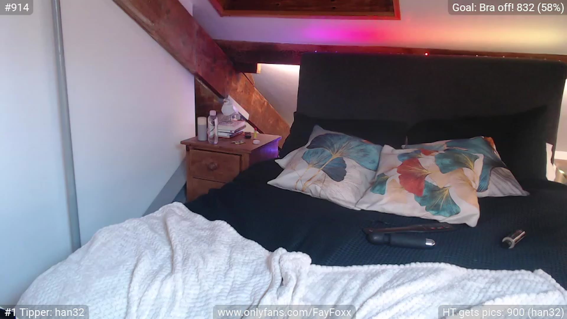 Gallery image thumbnail from FayFoxx's myfreecams stream on, 09/12/2023, 15:54 image 6 of 20