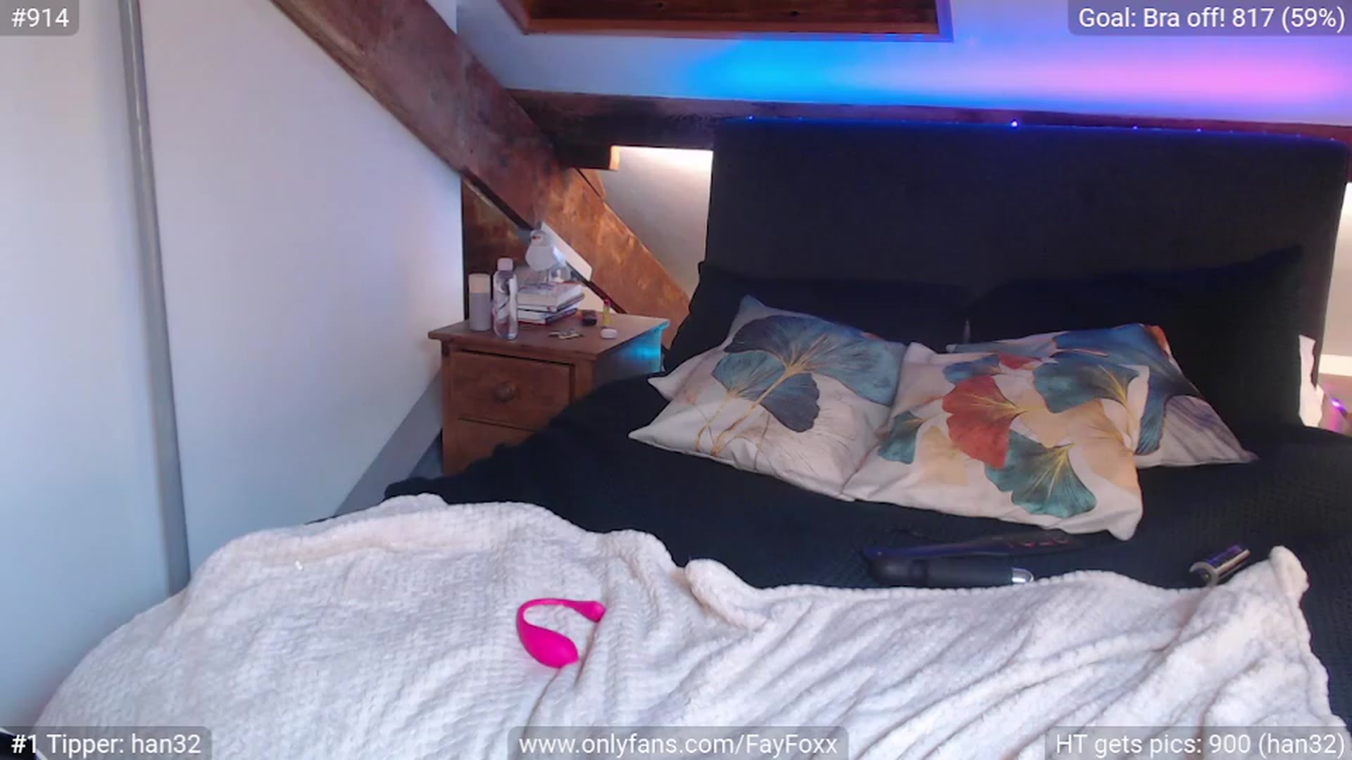 Gallery image thumbnail from FayFoxx's myfreecams stream on, 09/12/2023, 15:54 image 13 of 20