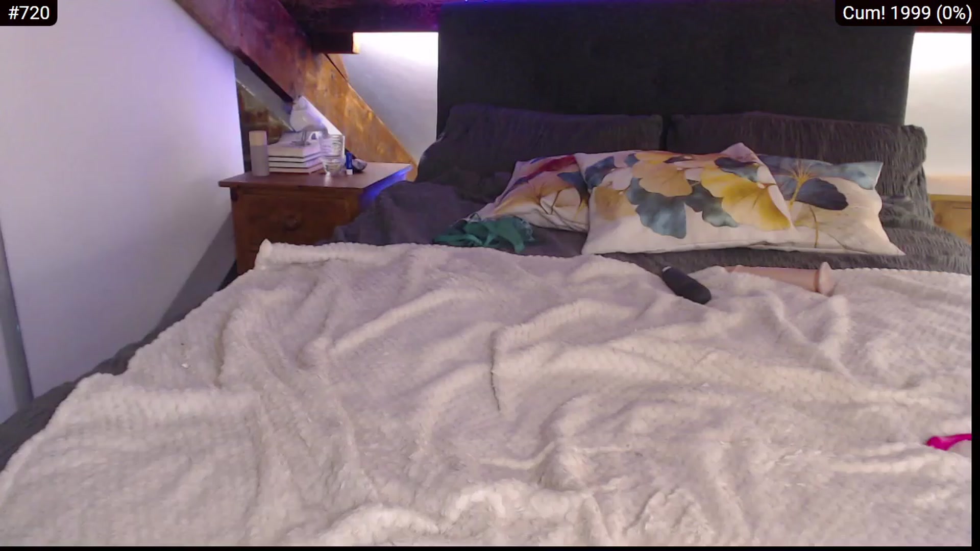 Gallery image thumbnail from FayFoxx's myfreecams stream on, 11/14/2023, 16:31 image 3 of 20