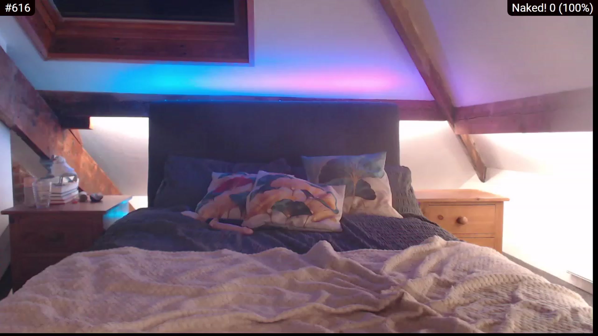 Gallery image thumbnail from FayFoxx's myfreecams stream on, 11/16/2023, 17:13 image 19 of 20