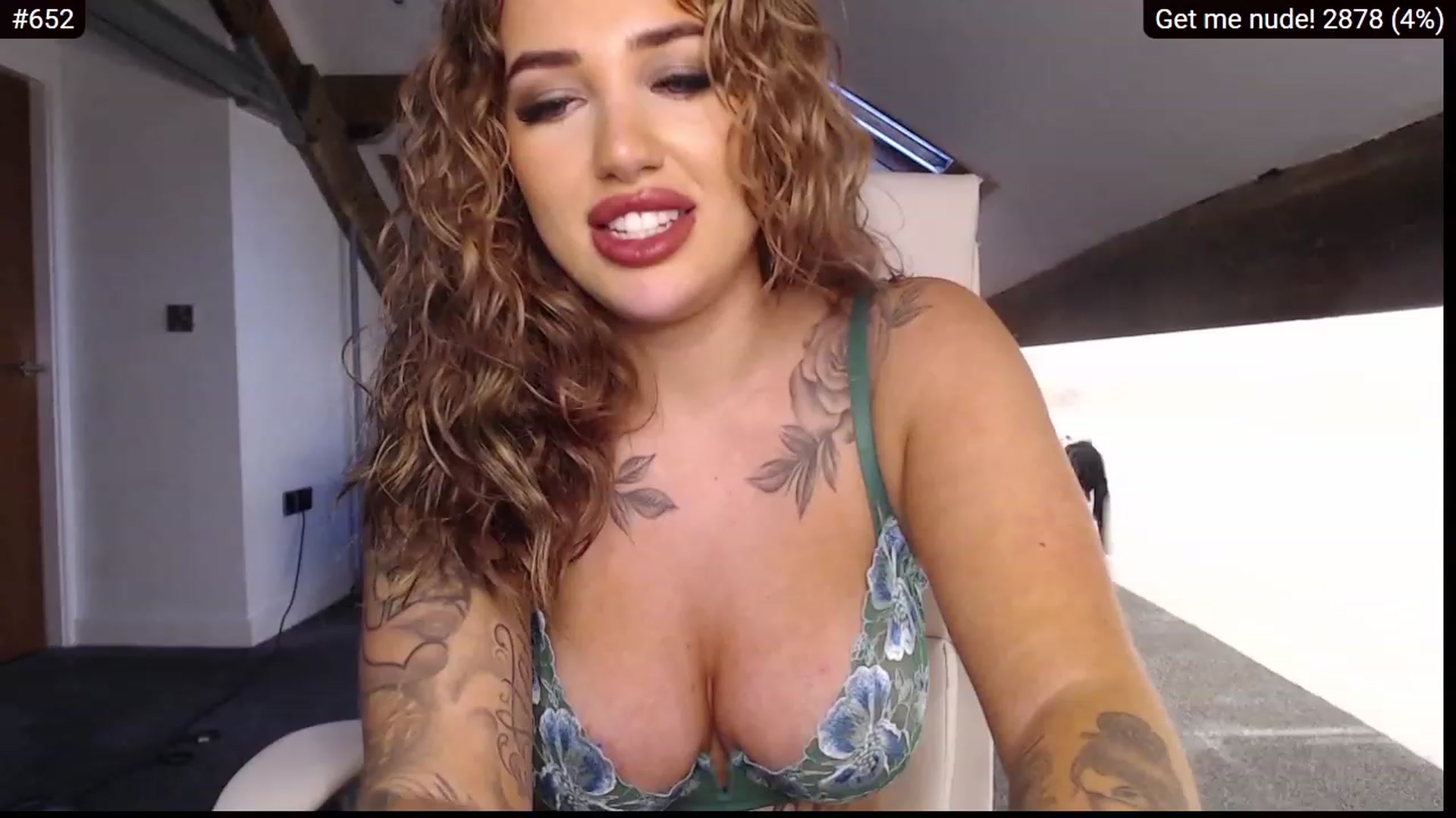 Gallery image thumbnail from FayFoxx's myfreecams stream on, 12/14/2023, 15:48 image 17 of 20