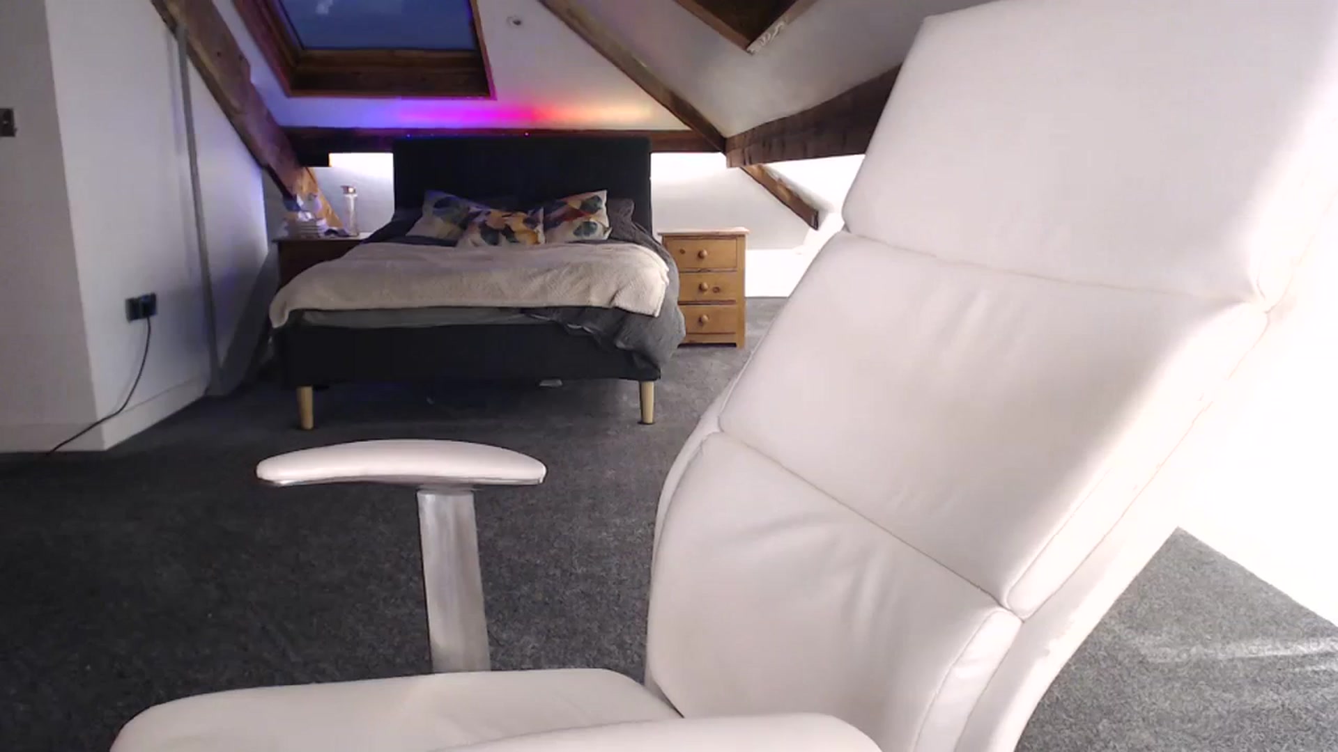 Gallery image thumbnail from FayFoxx's myfreecams stream on, 12/22/2023, 16:31 image 8 of 20