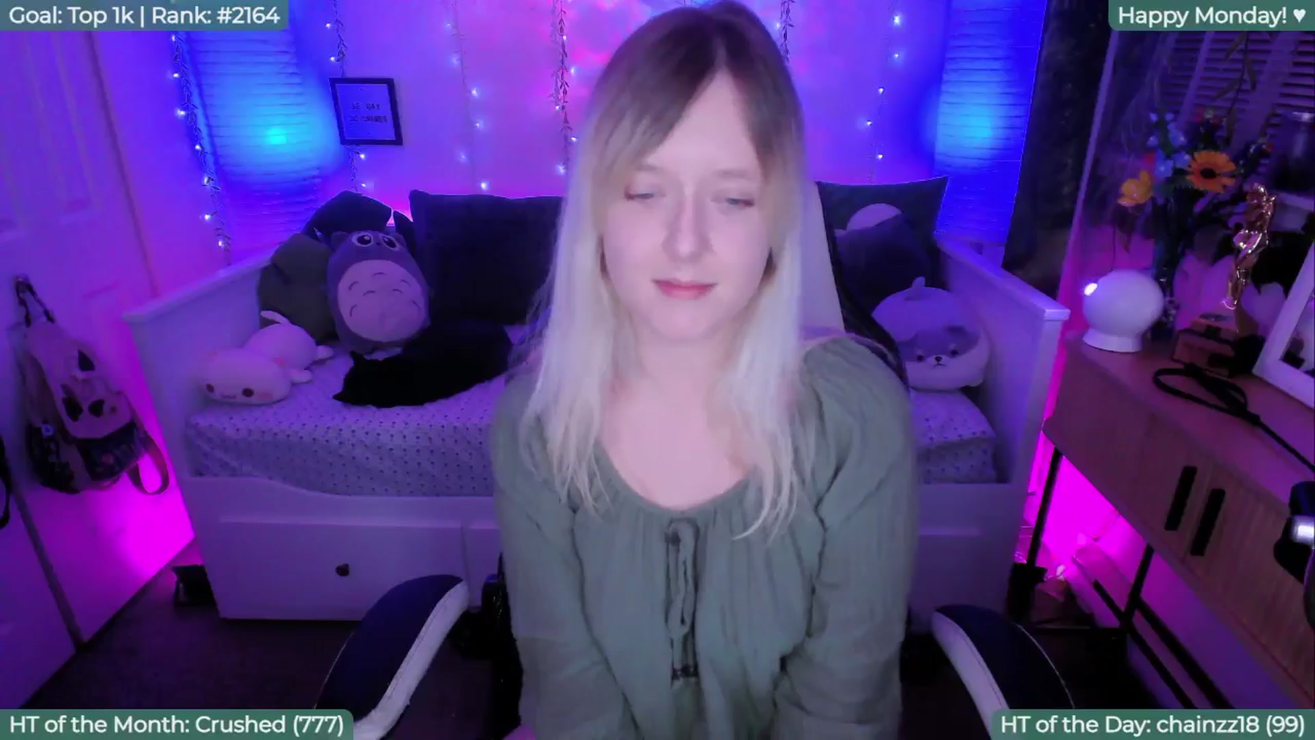 Gallery image thumbnail from FayeWilde's myfreecams stream on, 04/14/2026, 05:29 image 12 of 20