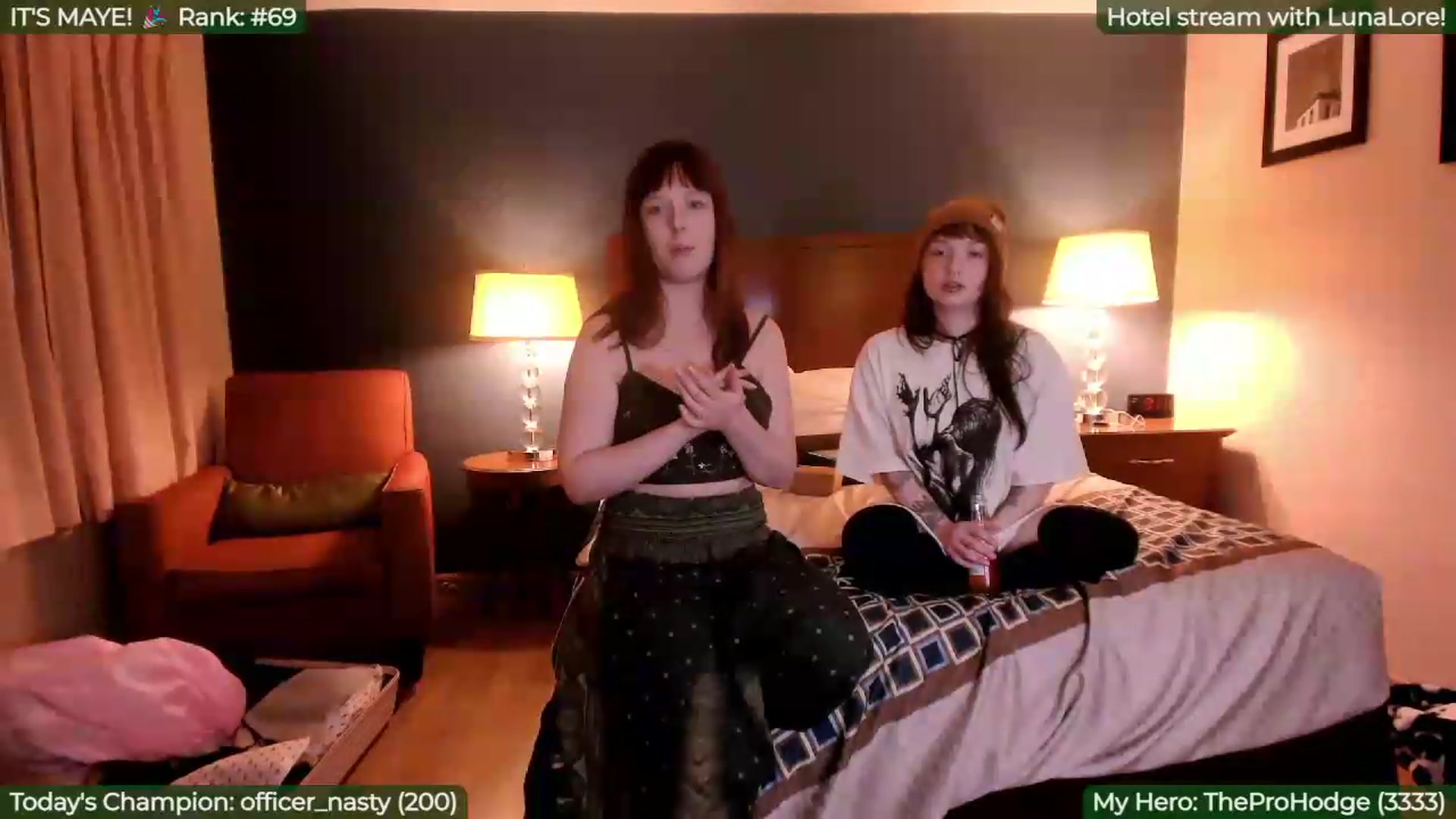 Gallery image thumbnail from FayeWilde's myfreecams stream on, 05/06/2026, 04:36 image 12 of 20