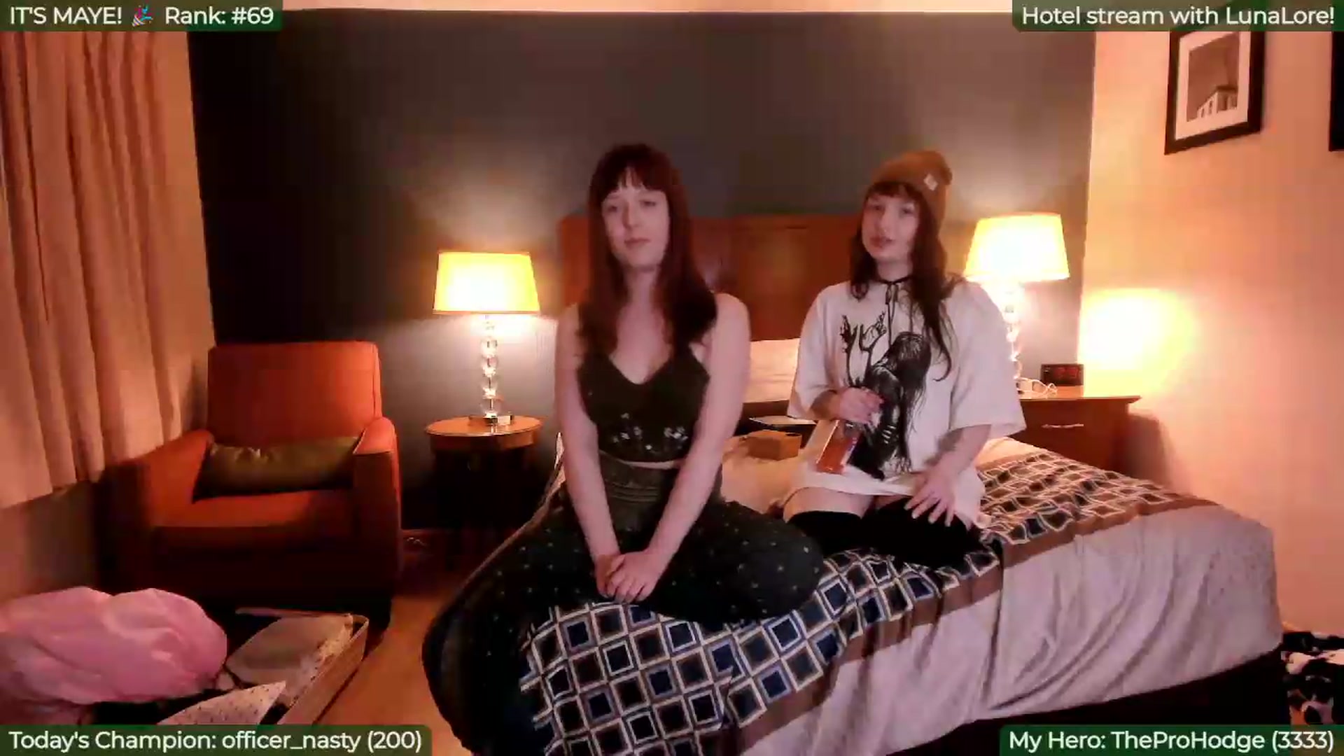 Gallery image thumbnail from FayeWilde's myfreecams stream on, 05/06/2026, 04:36 image 15 of 20