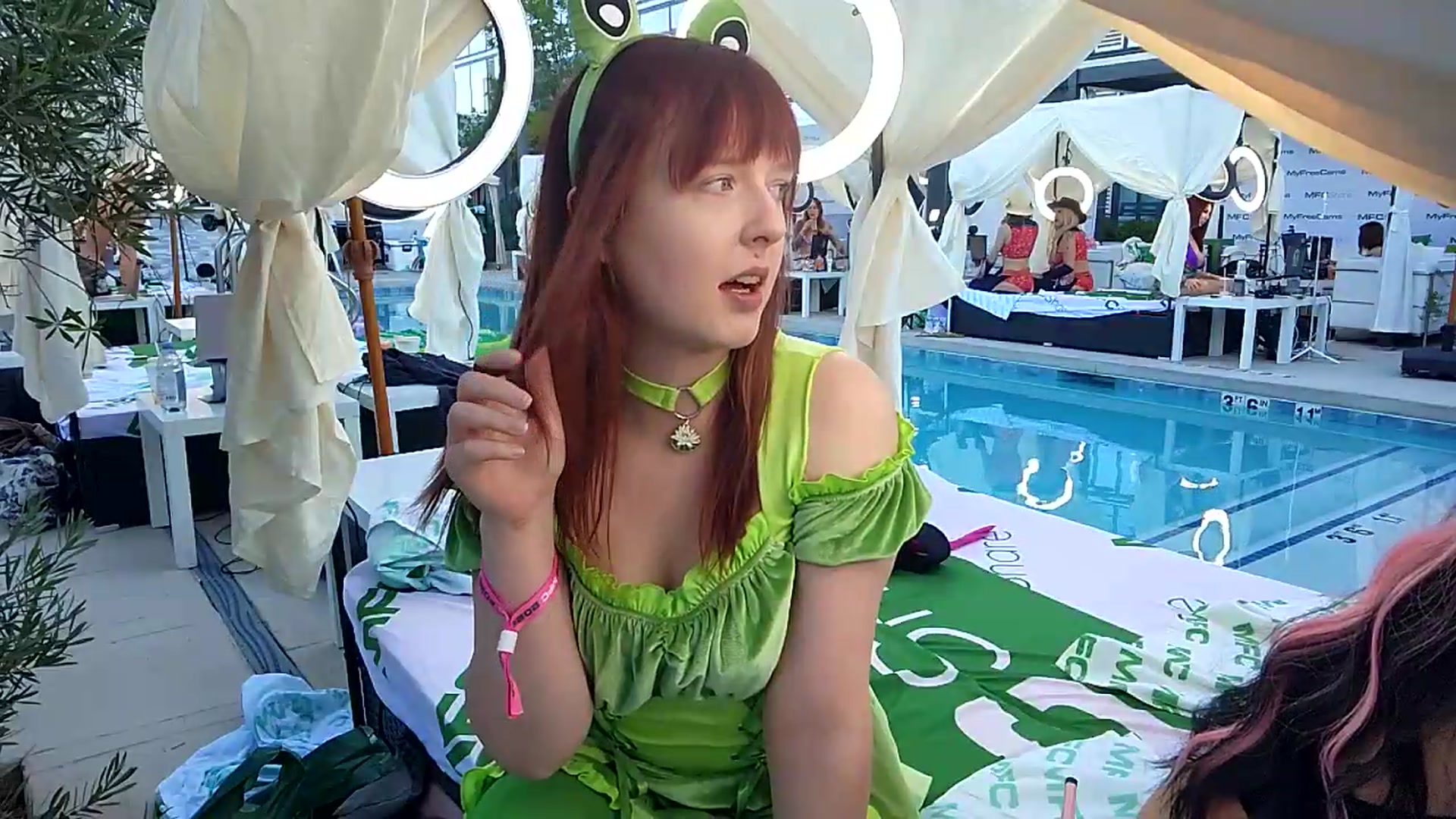 Gallery image thumbnail from FayeWilde's myfreecams stream on, 05/20/2026, 01:33 image 6 of 20