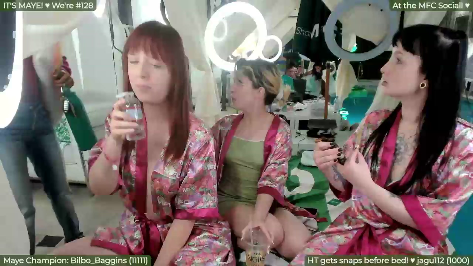 Gallery image thumbnail from FayeWilde's myfreecams stream on, 05/20/2026, 09:06 image 13 of 20