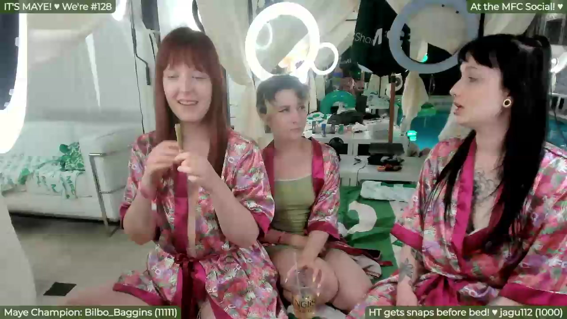 Gallery image thumbnail from FayeWilde's myfreecams stream on, 05/20/2026, 09:06 image 14 of 20