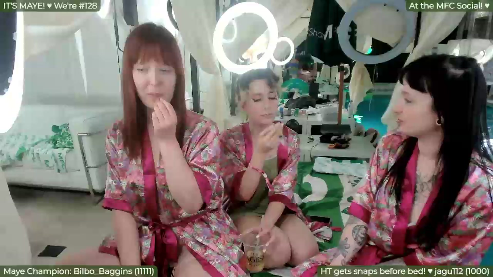 Gallery image thumbnail from FayeWilde's myfreecams stream on, 05/20/2026, 09:06 image 16 of 20
