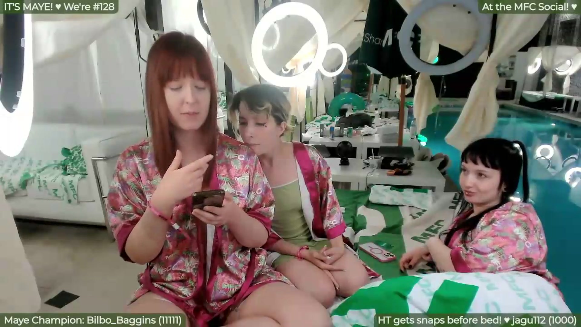 Gallery image thumbnail from FayeWilde's myfreecams stream on, 05/20/2026, 09:56 image 11 of 20