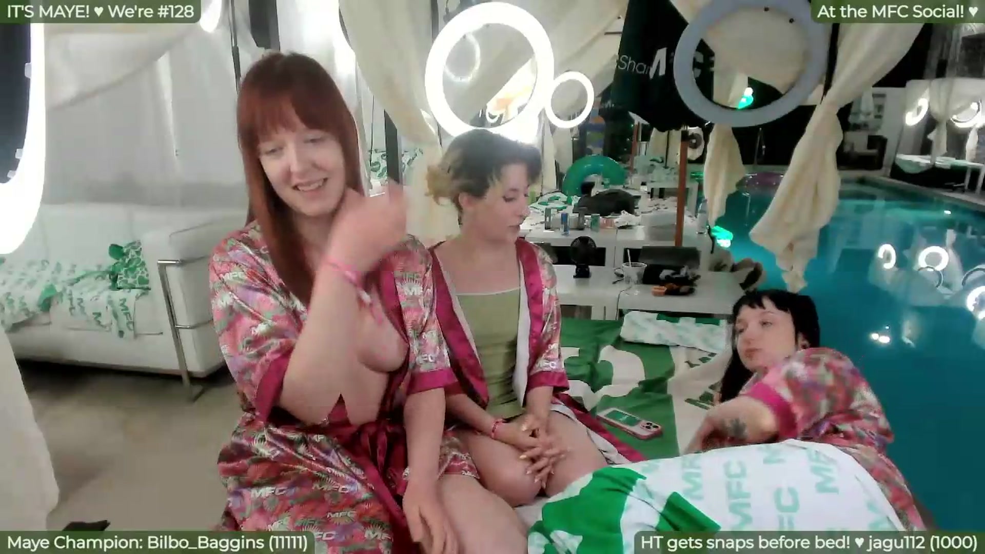 Gallery image thumbnail from FayeWilde's myfreecams stream on, 05/20/2026, 09:56 image 14 of 20