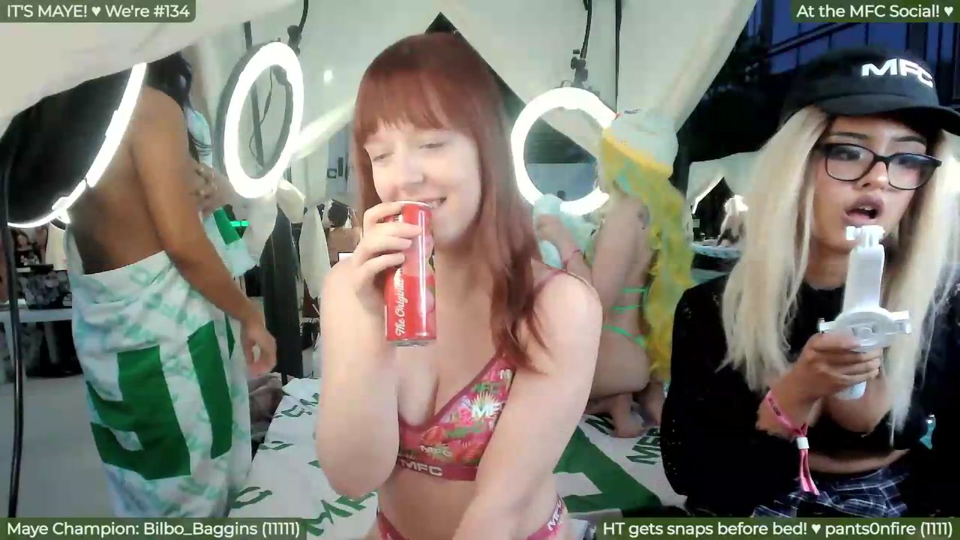 Gallery image thumbnail from FayeWilde's myfreecams stream on, 05/21/2026, 04:38 image 11 of 20