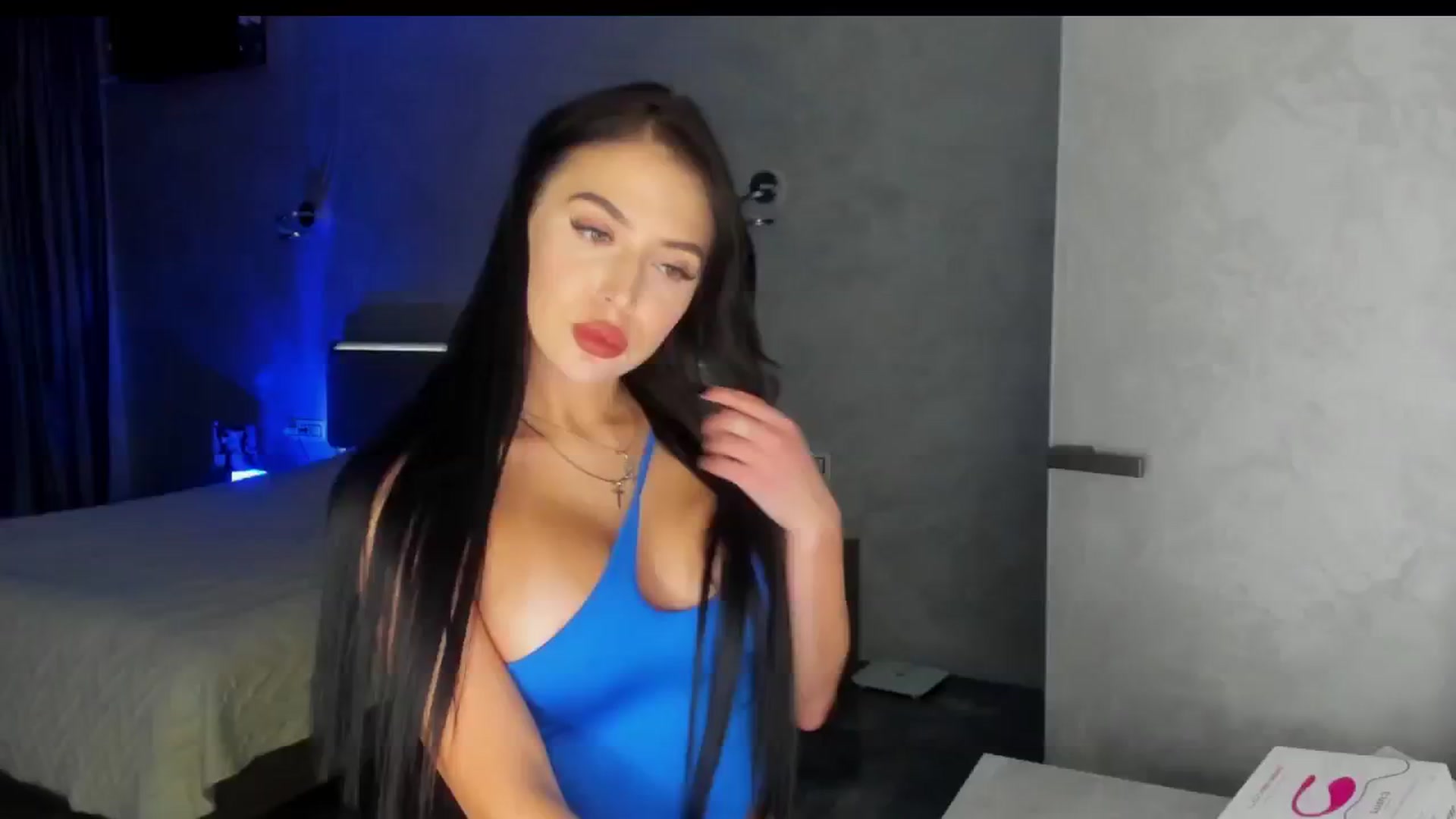 Gallery image thumbnail from FeelK's myfreecams stream on, 11/19/2024, 18:20 image 11 of 20